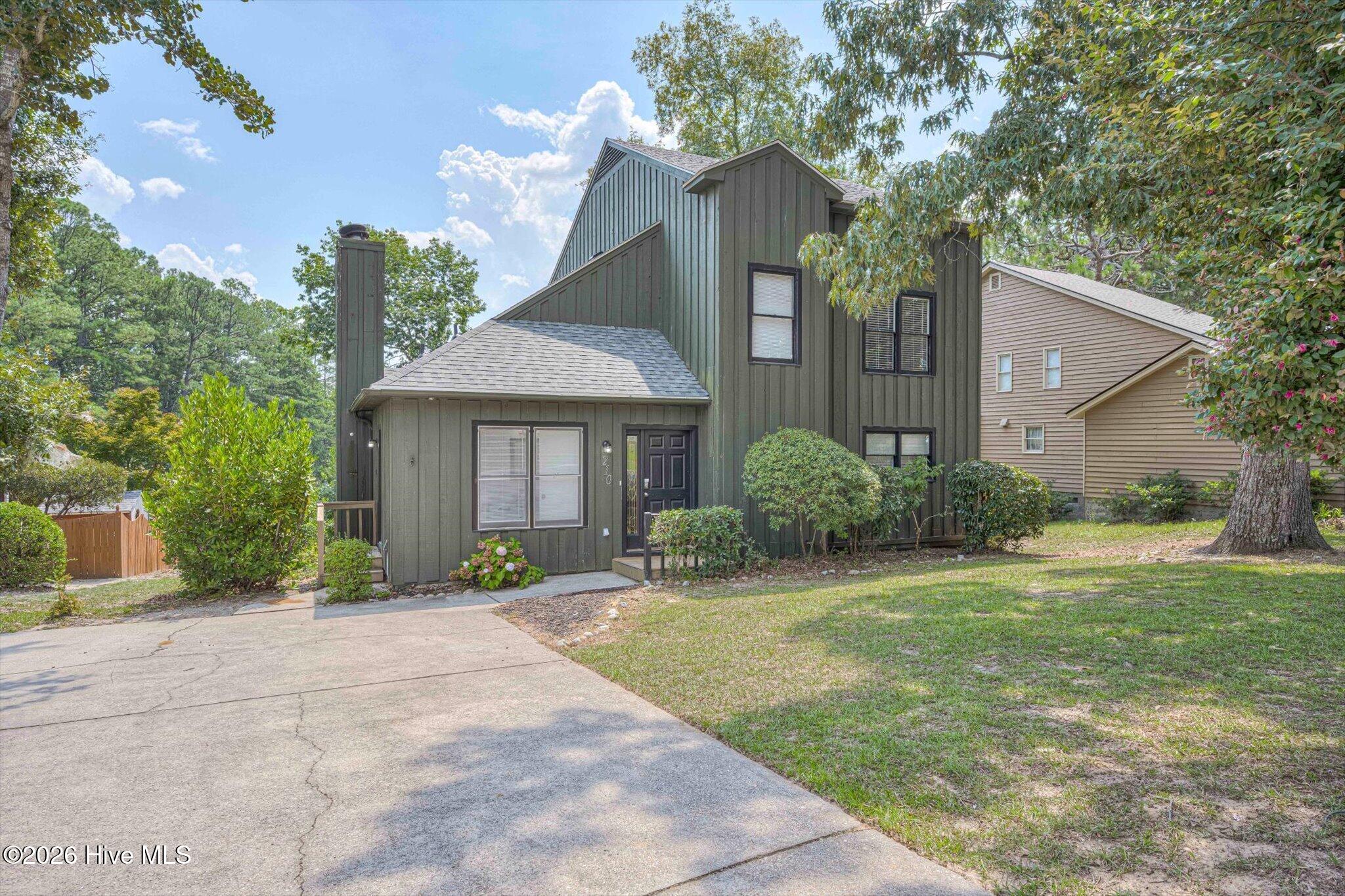 210 Waters Way Property Photo 3