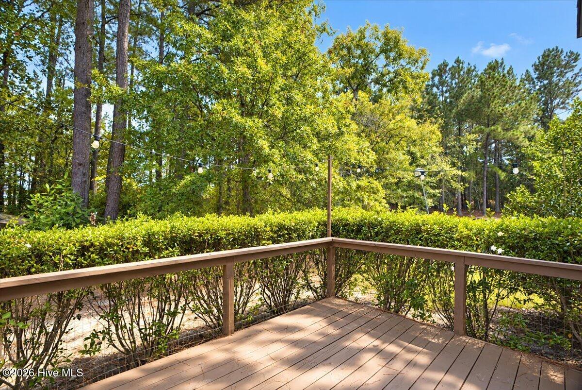 106 Lightwater Court Property Photo 5