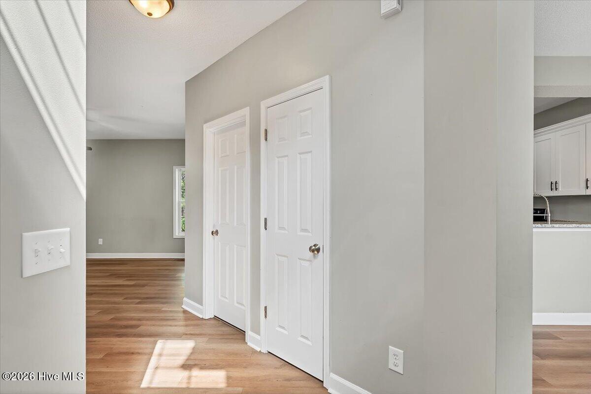 106 Lightwater Court Property Photo 6