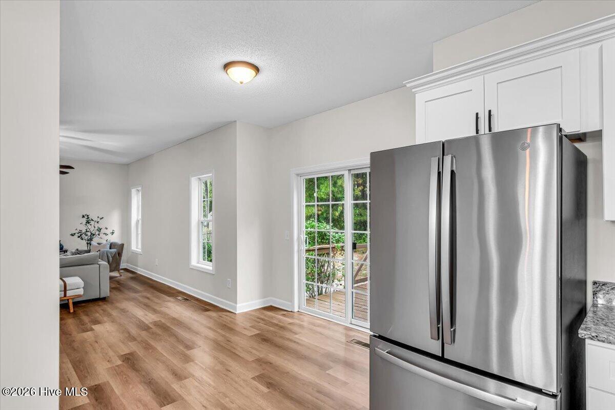 106 Lightwater Court Property Photo 15
