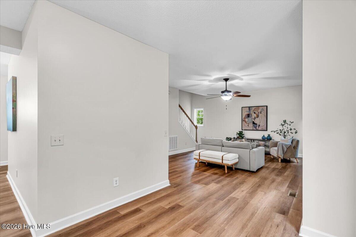 106 Lightwater Court Property Photo 17