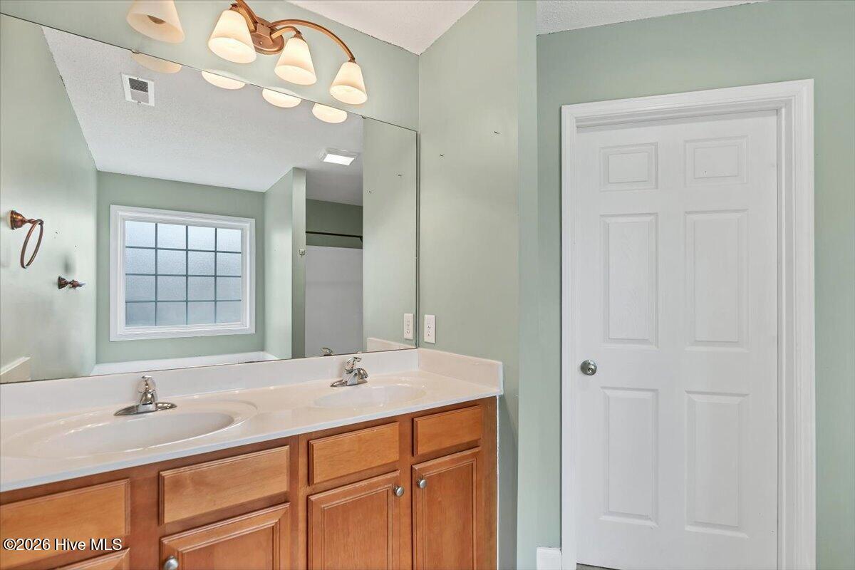 106 Lightwater Court Property Photo 25