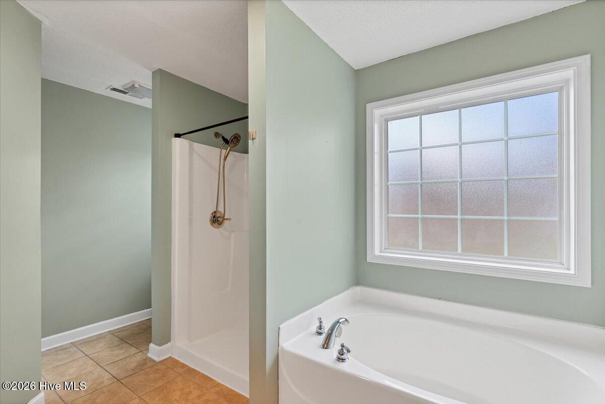 106 Lightwater Court Property Photo 27