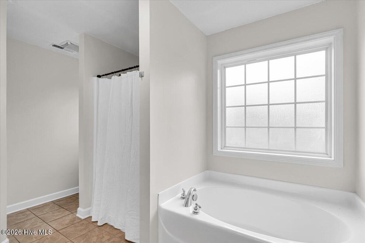 106 Lightwater Court Property Photo 30