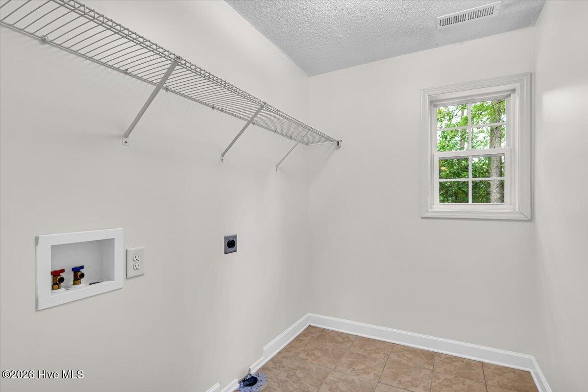 106 Lightwater Court Property Photo 31