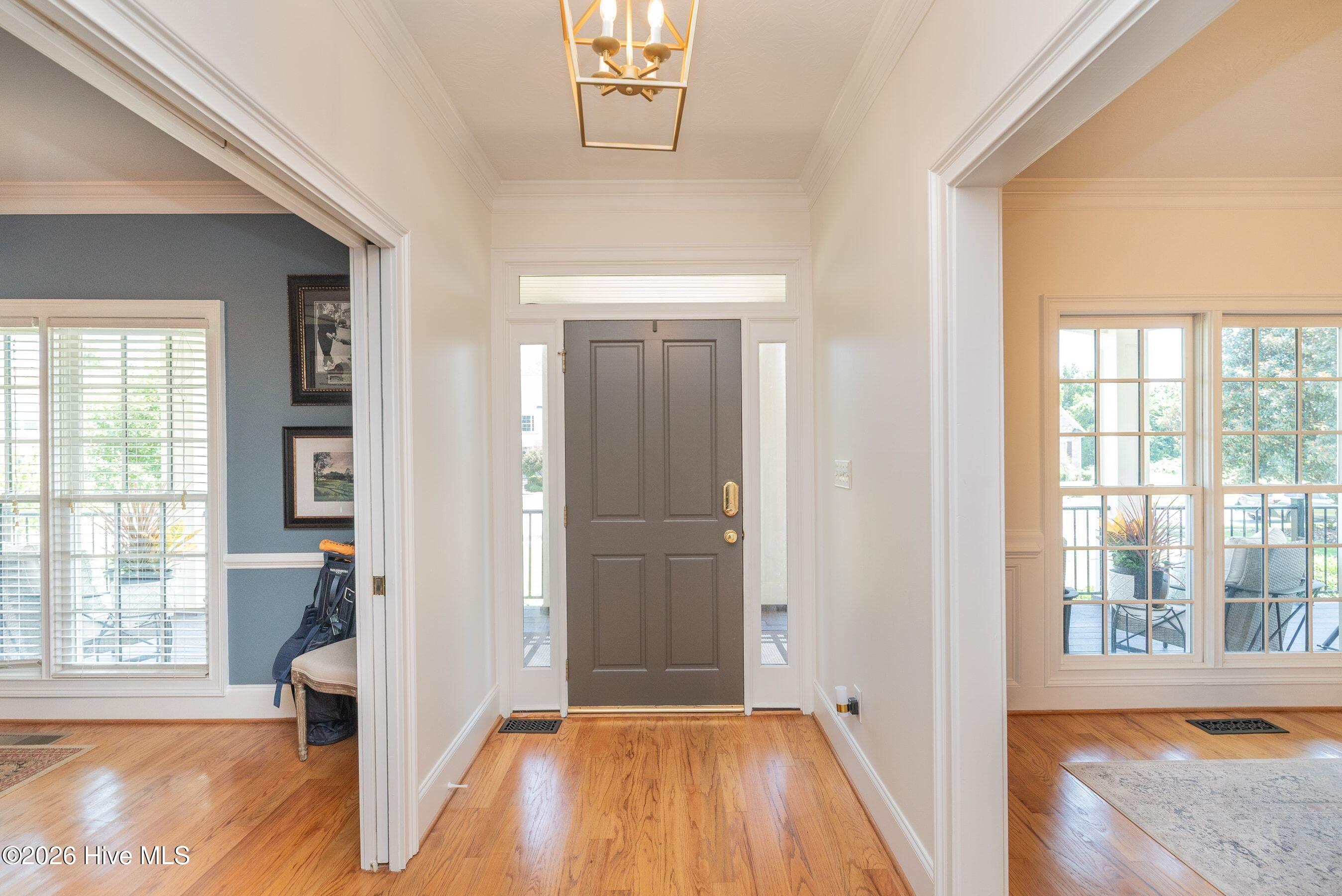 270 Rivernorth Drive Property Photo 6