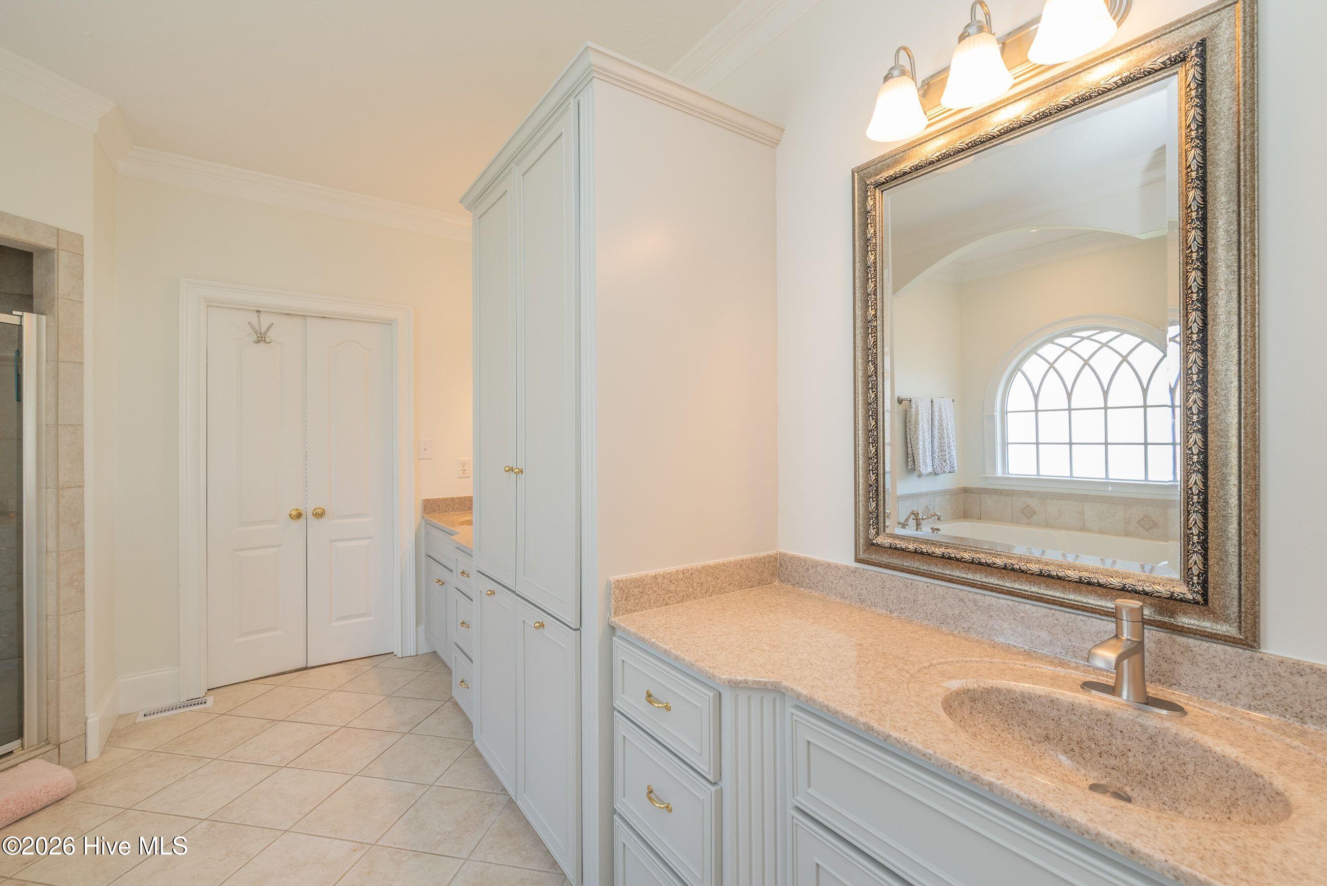 270 Rivernorth Drive Property Photo 23