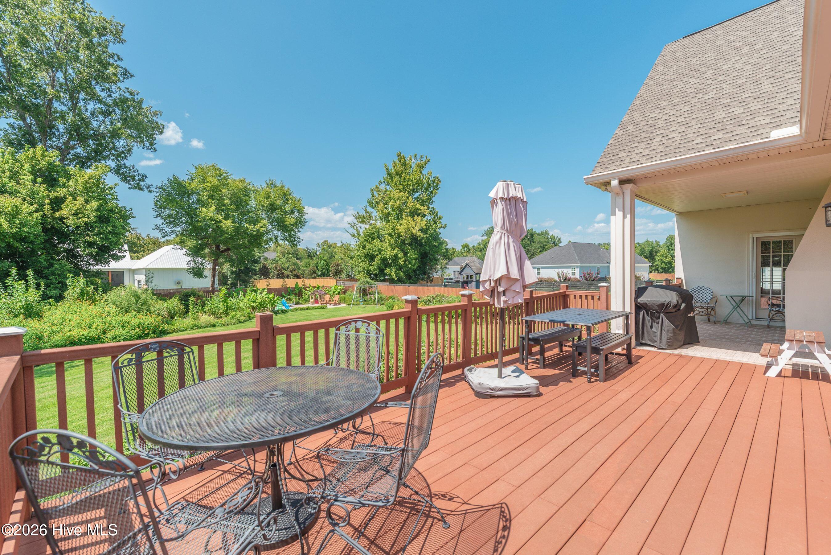 270 Rivernorth Drive Property Photo 44