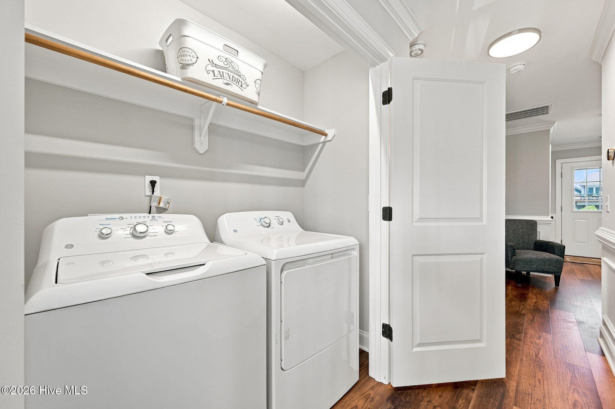 33 Sandy Lane Property Photo 8