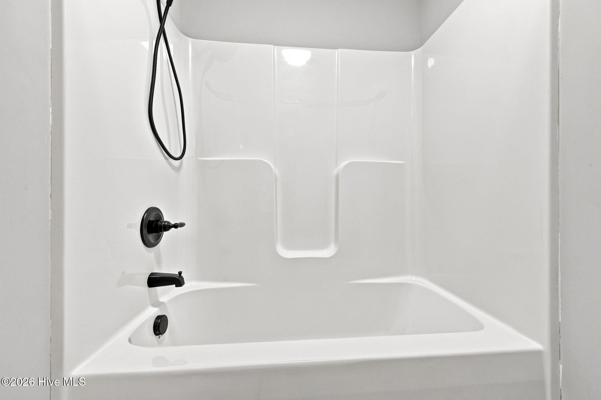 33 Sandy Lane Property Photo 12