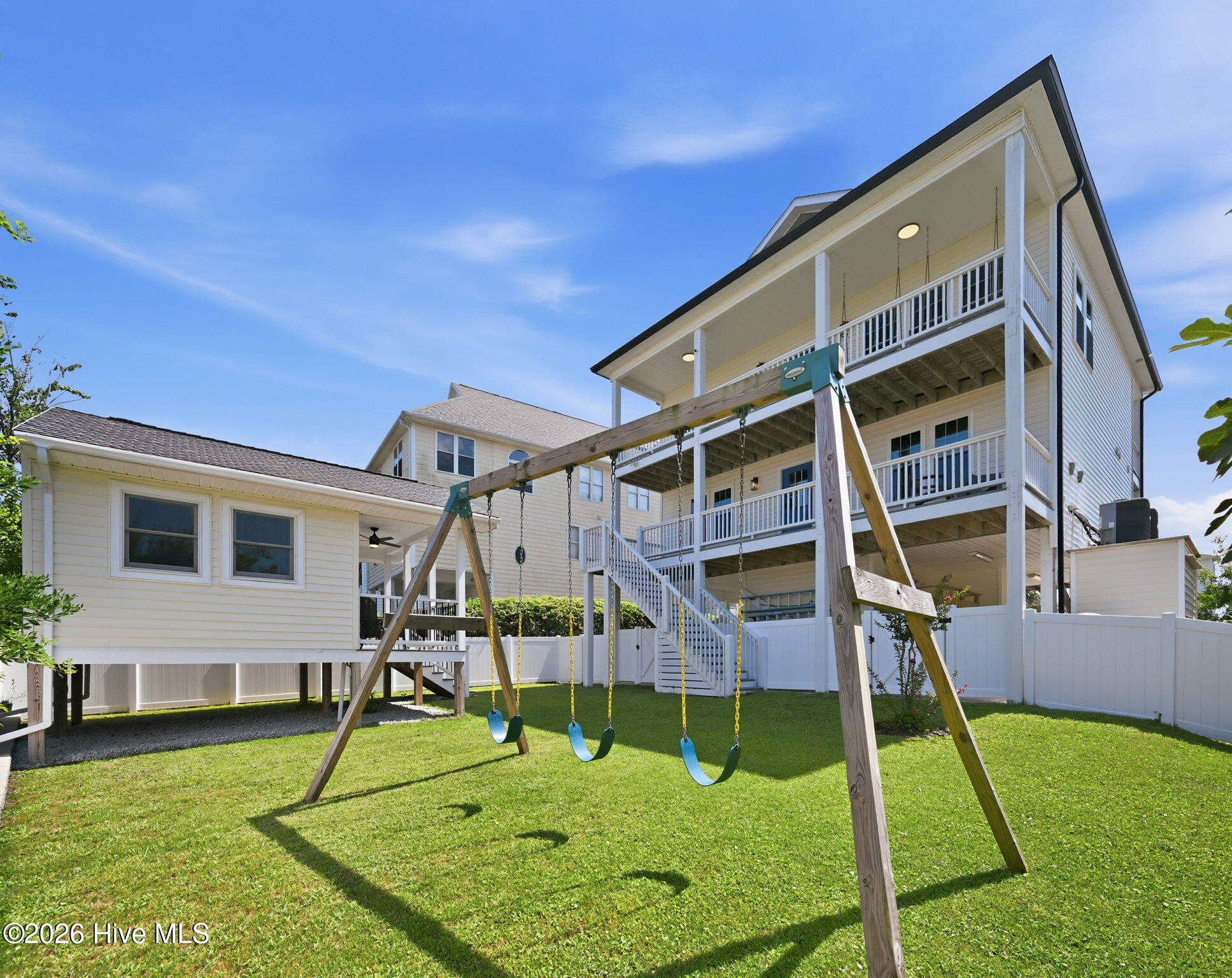 33 Sandy Lane Property Photo 43
