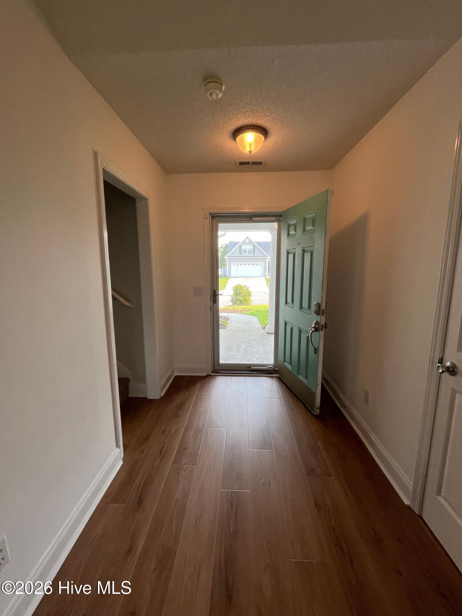 642 Hillside Drive Property Photo 3