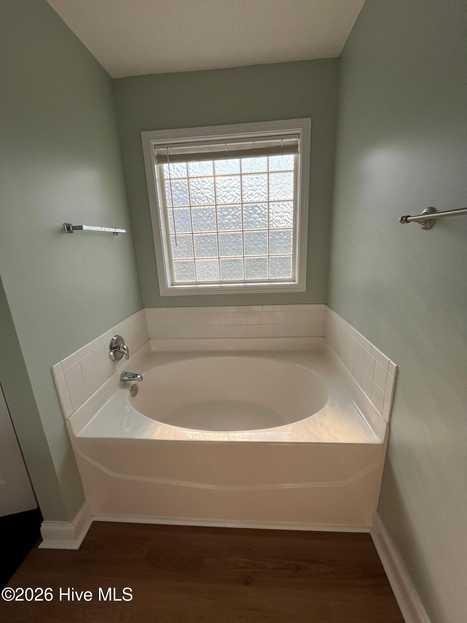 642 Hillside Drive Property Photo 18
