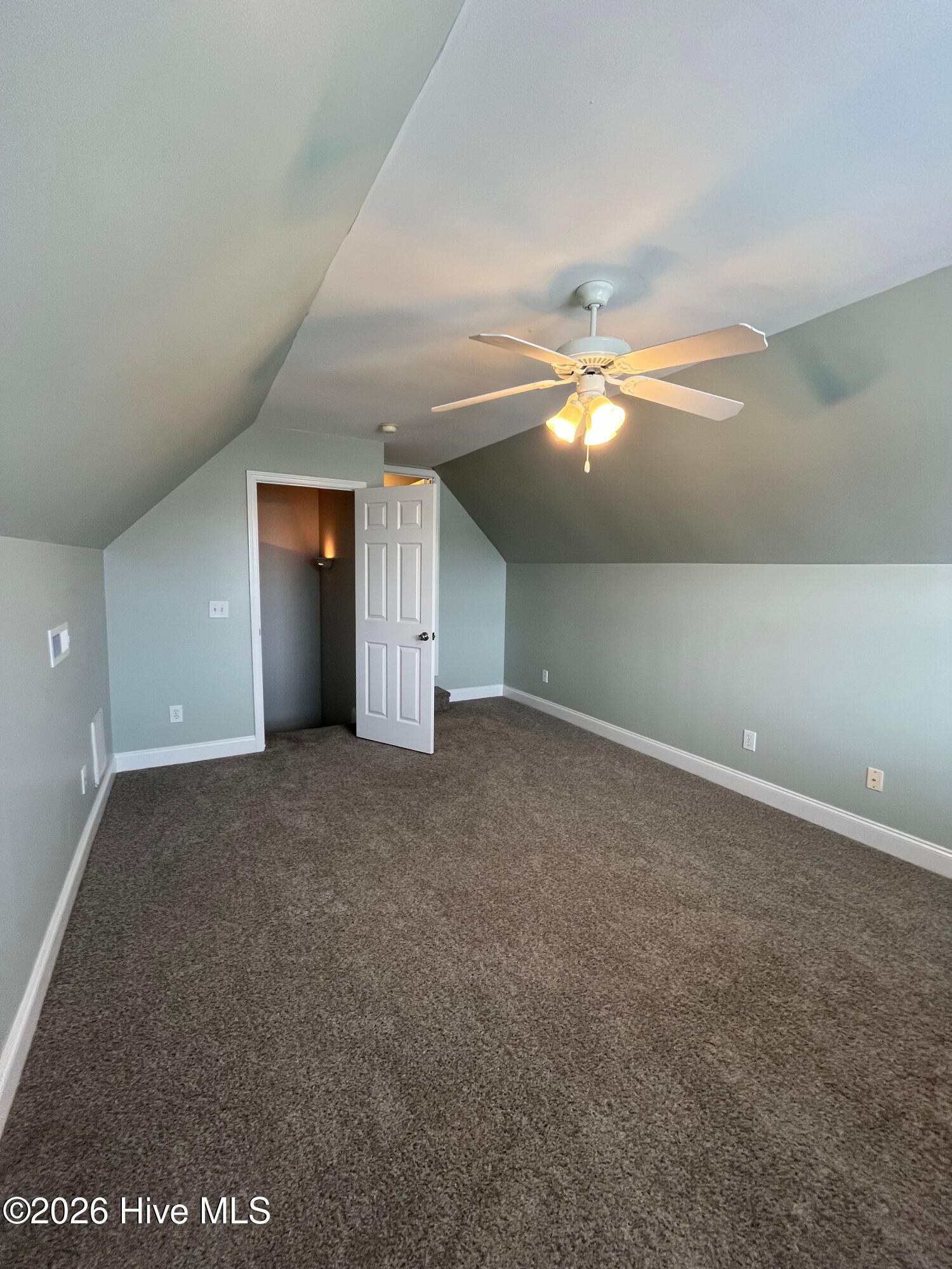 642 Hillside Drive Property Photo 26