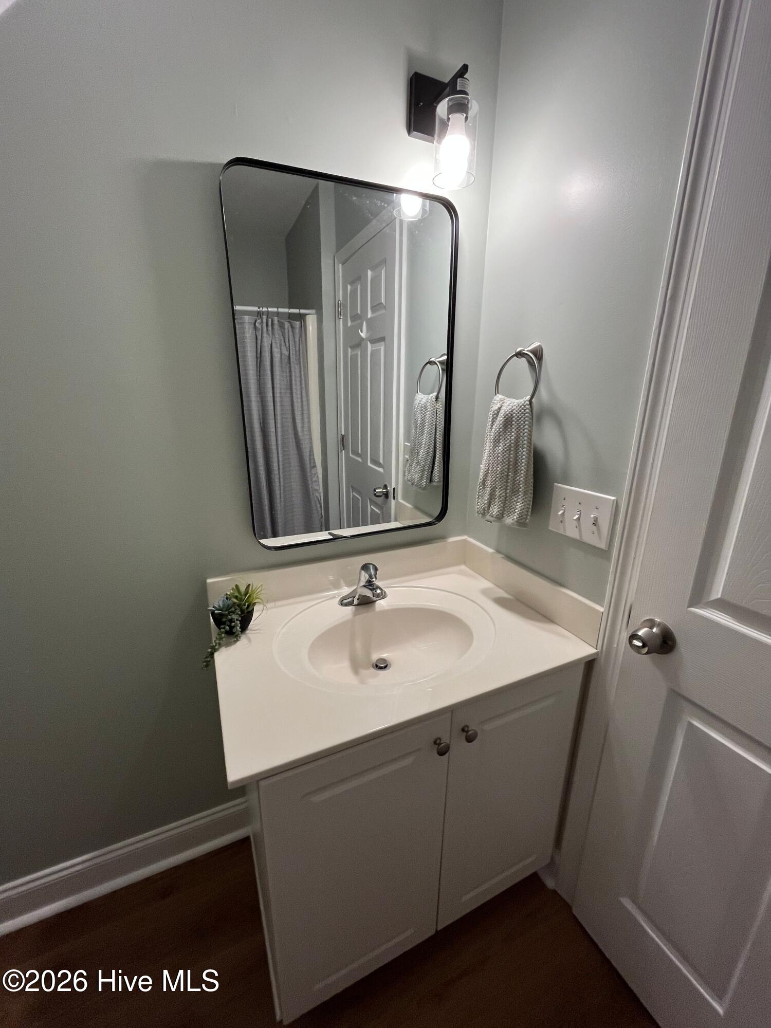 642 Hillside Drive Property Photo 28