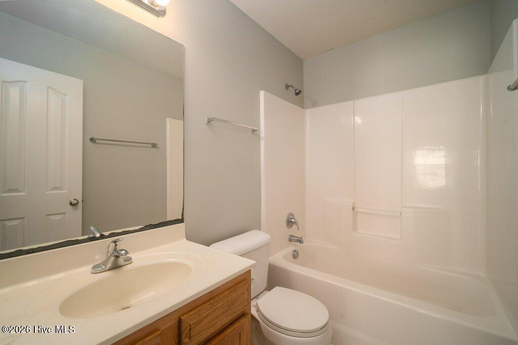 700 Streamwood Drive Property Photo 14