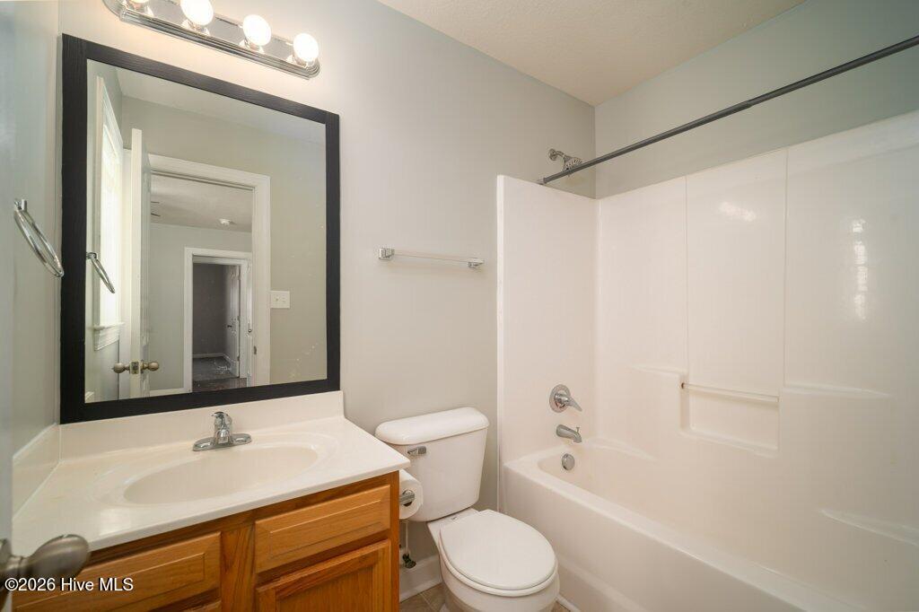 700 Streamwood Drive Property Photo 21