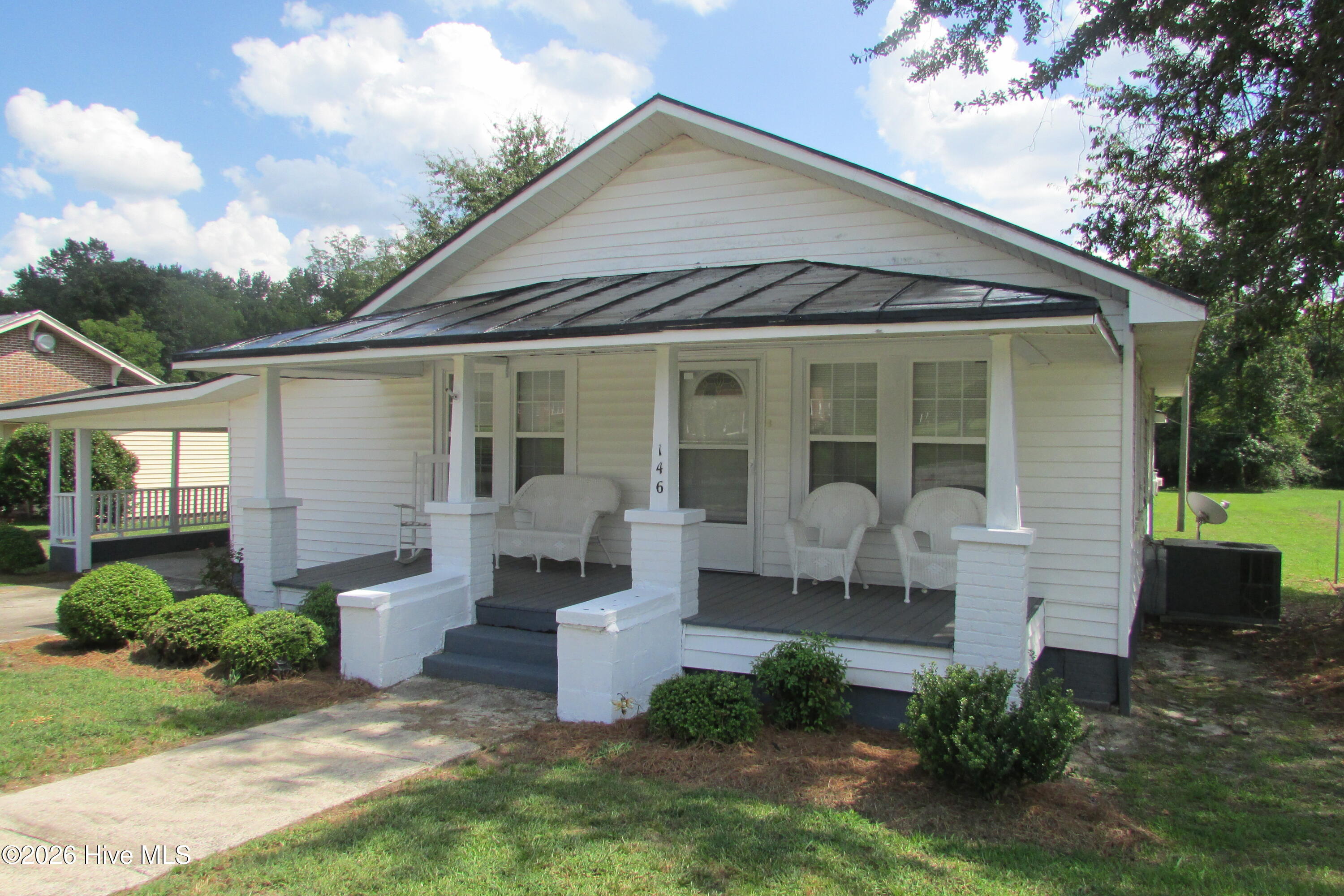 146 Routledge Street Property Photo 1