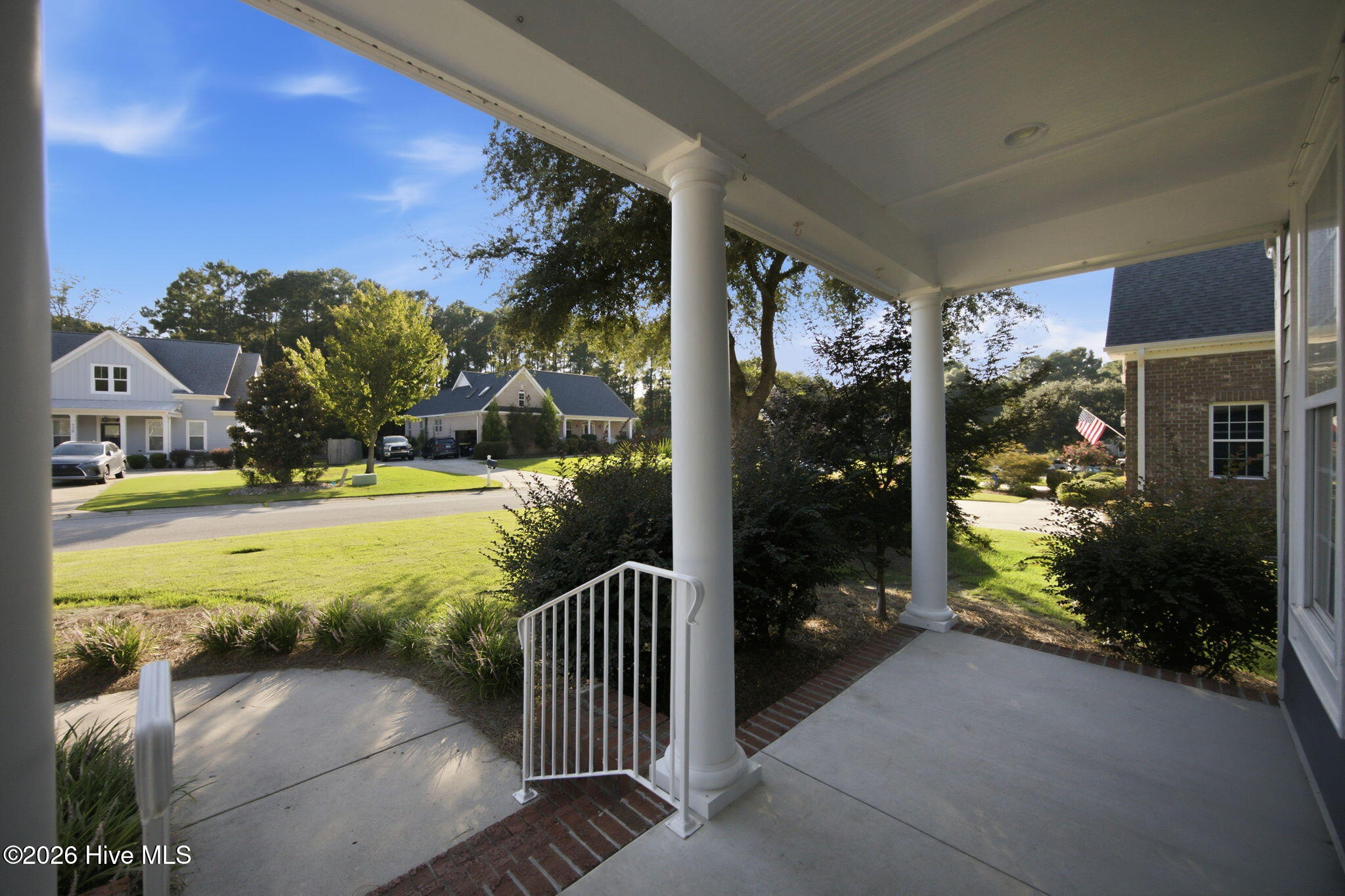 629 Blue Point Drive Property Photo 6