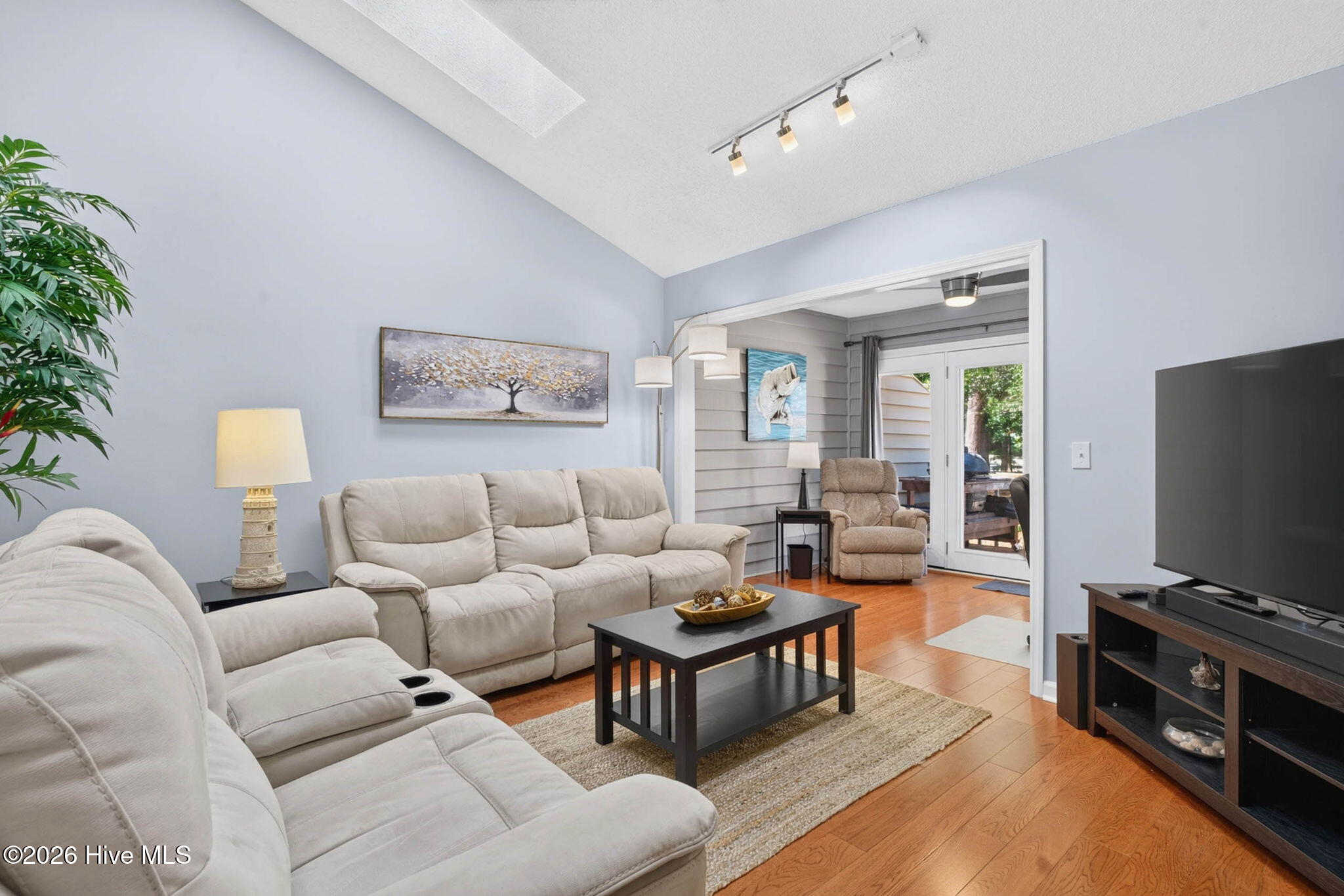 350 Sea Trail Drive E Apt 3 Property Photo 8