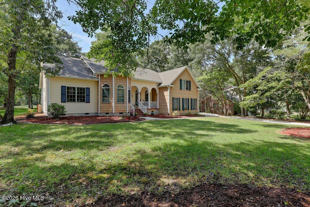 615 Ravenswood Road Property Photo 1