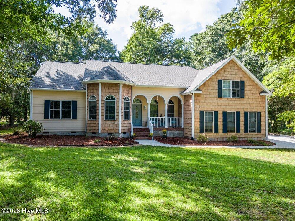 615 Ravenswood Road Property Photo 2