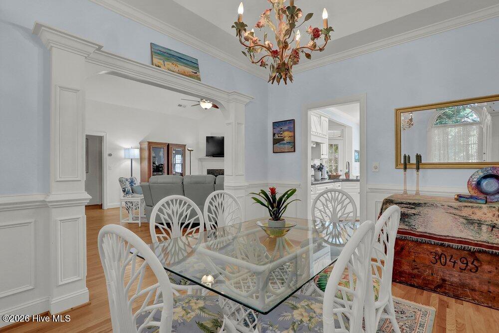615 Ravenswood Road Property Photo 3