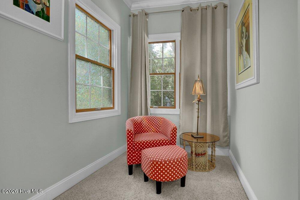 615 Ravenswood Road Property Photo 17