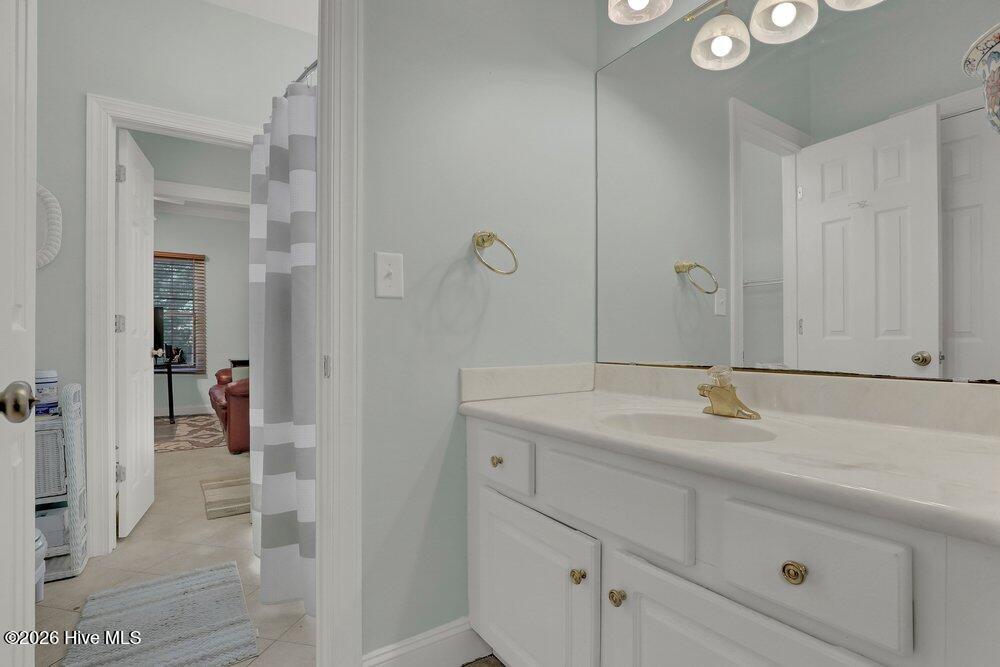 615 Ravenswood Road Property Photo 22