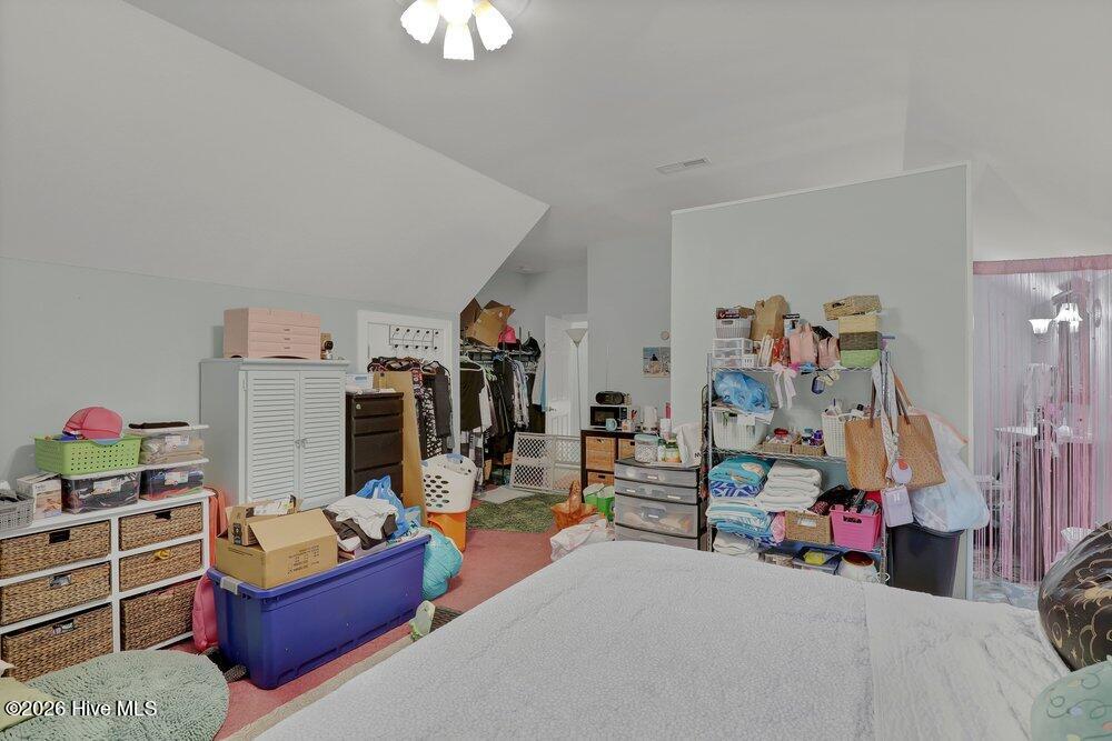 615 Ravenswood Road Property Photo 28