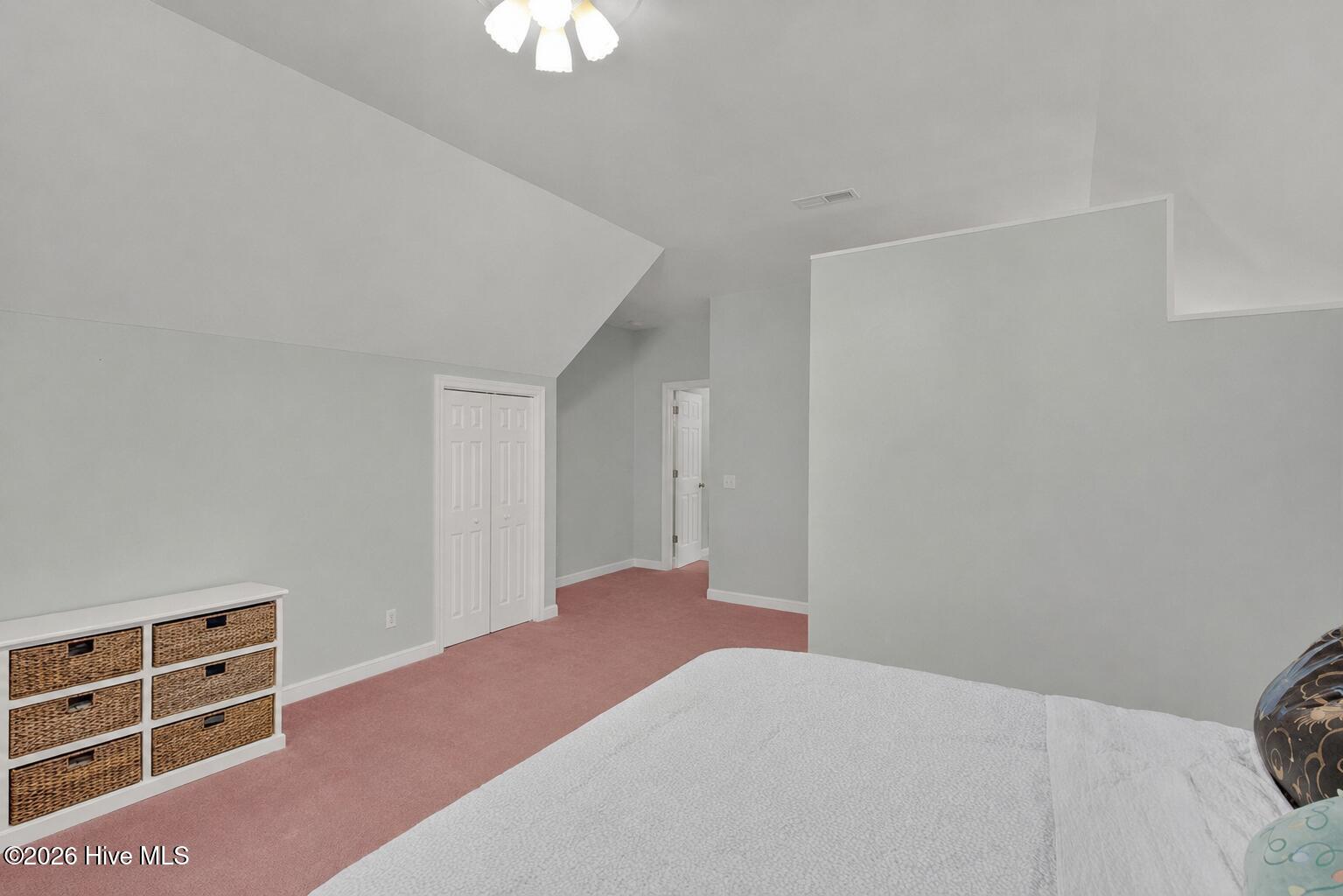 615 Ravenswood Road Property Photo 29