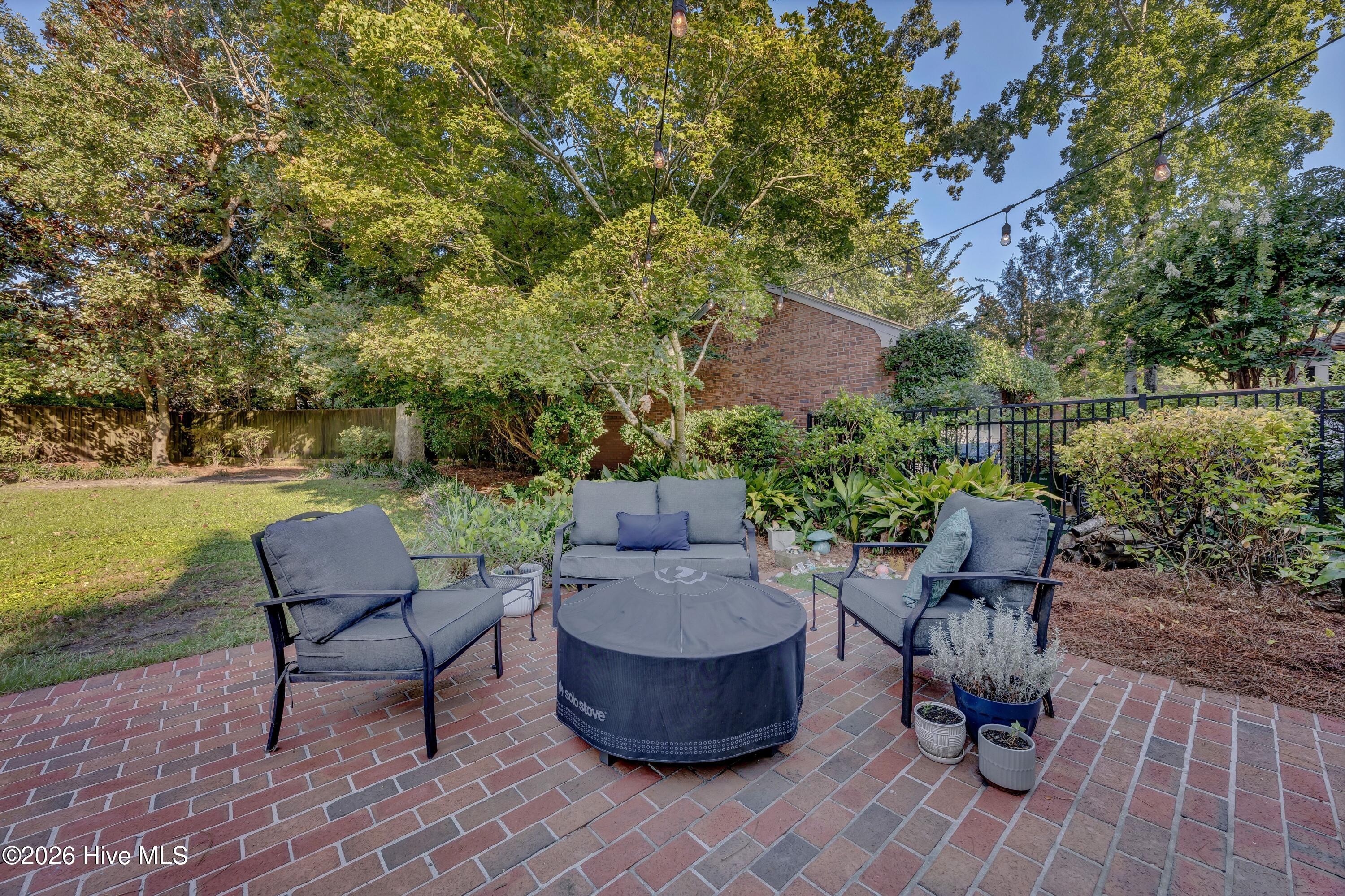 318 Colonial Drive Property Photo 44