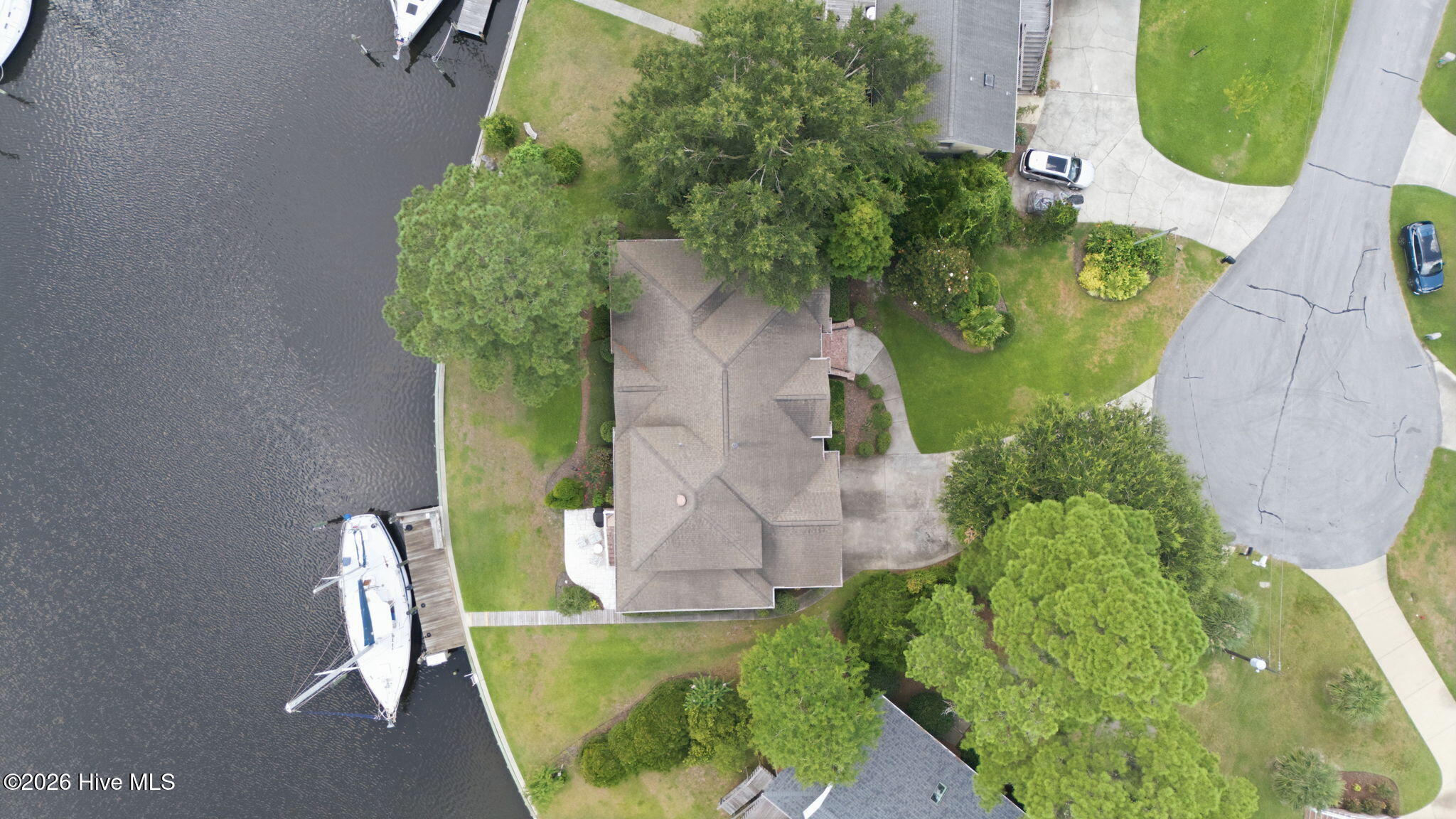 906 Jewell Court Property Photo 30