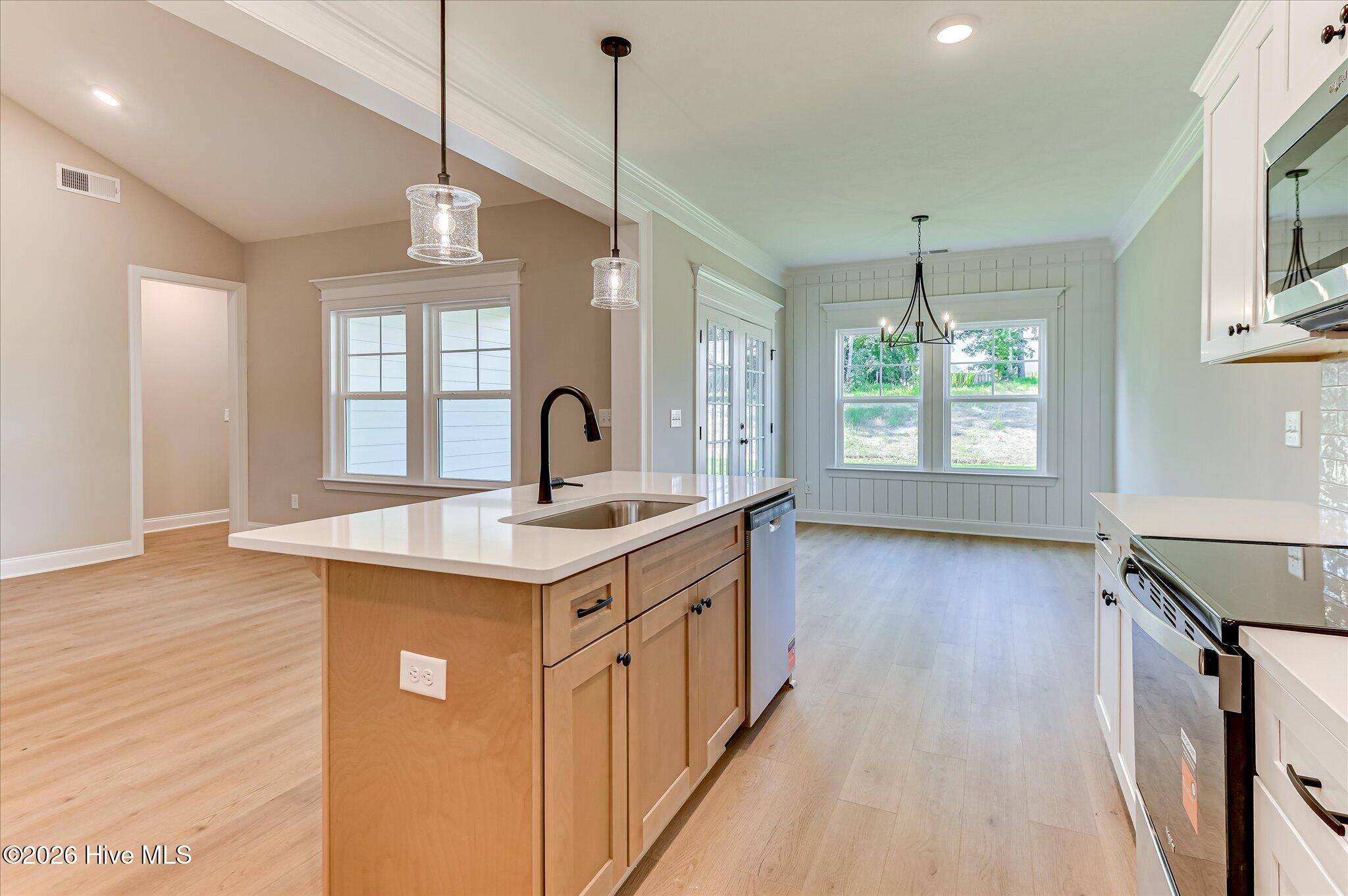 409 Granard Street Property Photo 14