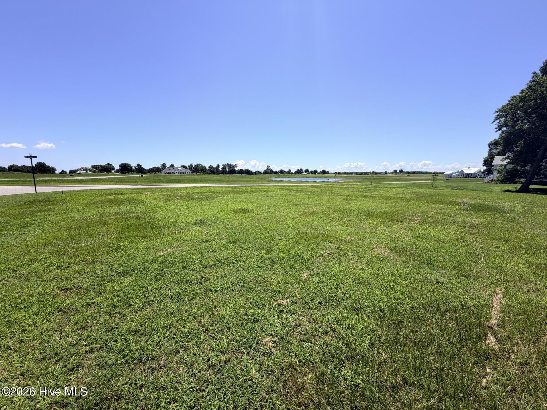 101 319 Knights Court Property Photo 2