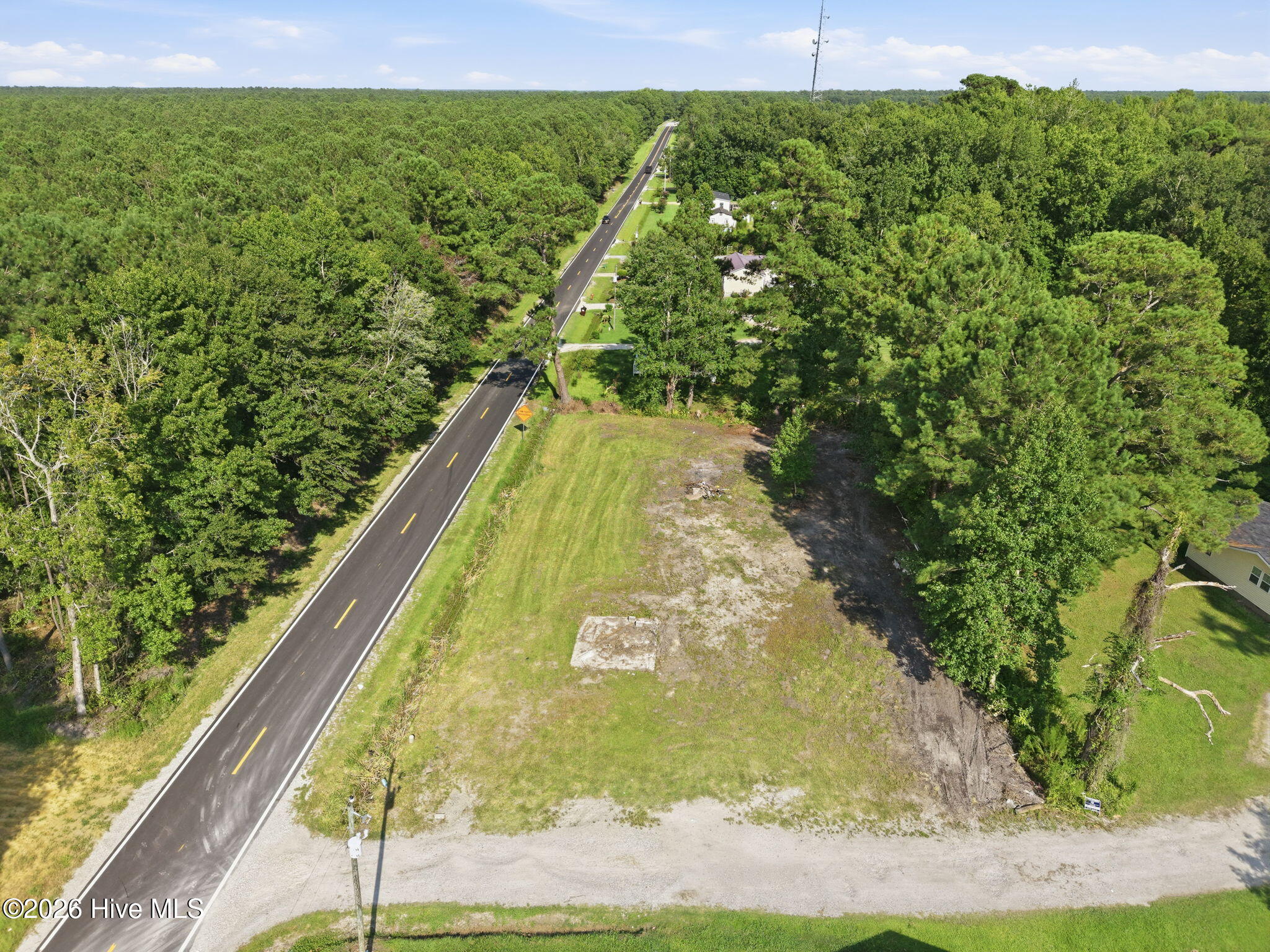 1140 New Road Property Photo 3