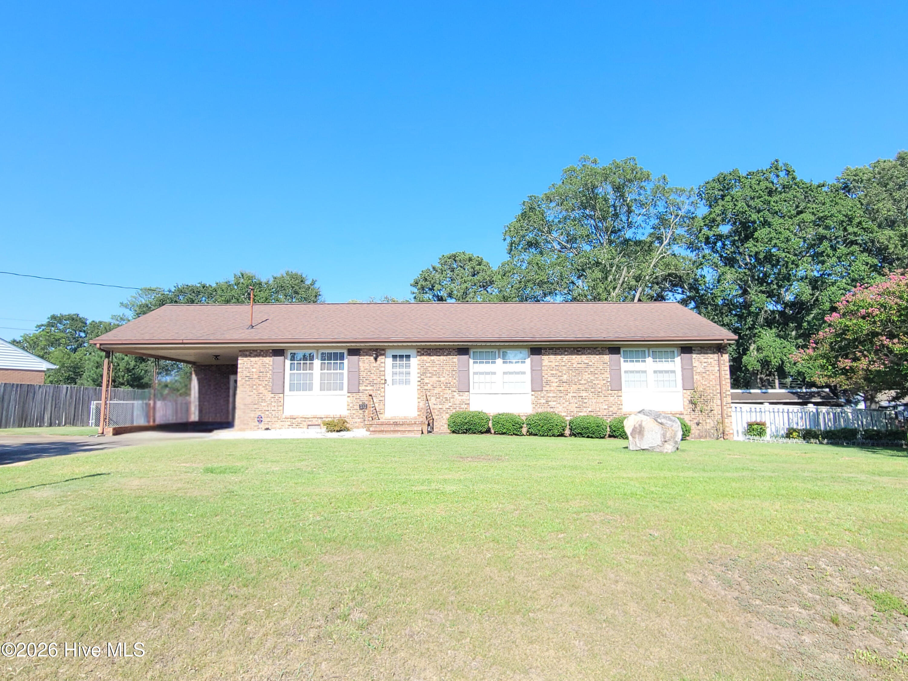 212 Westwood Drive Property Photo 1