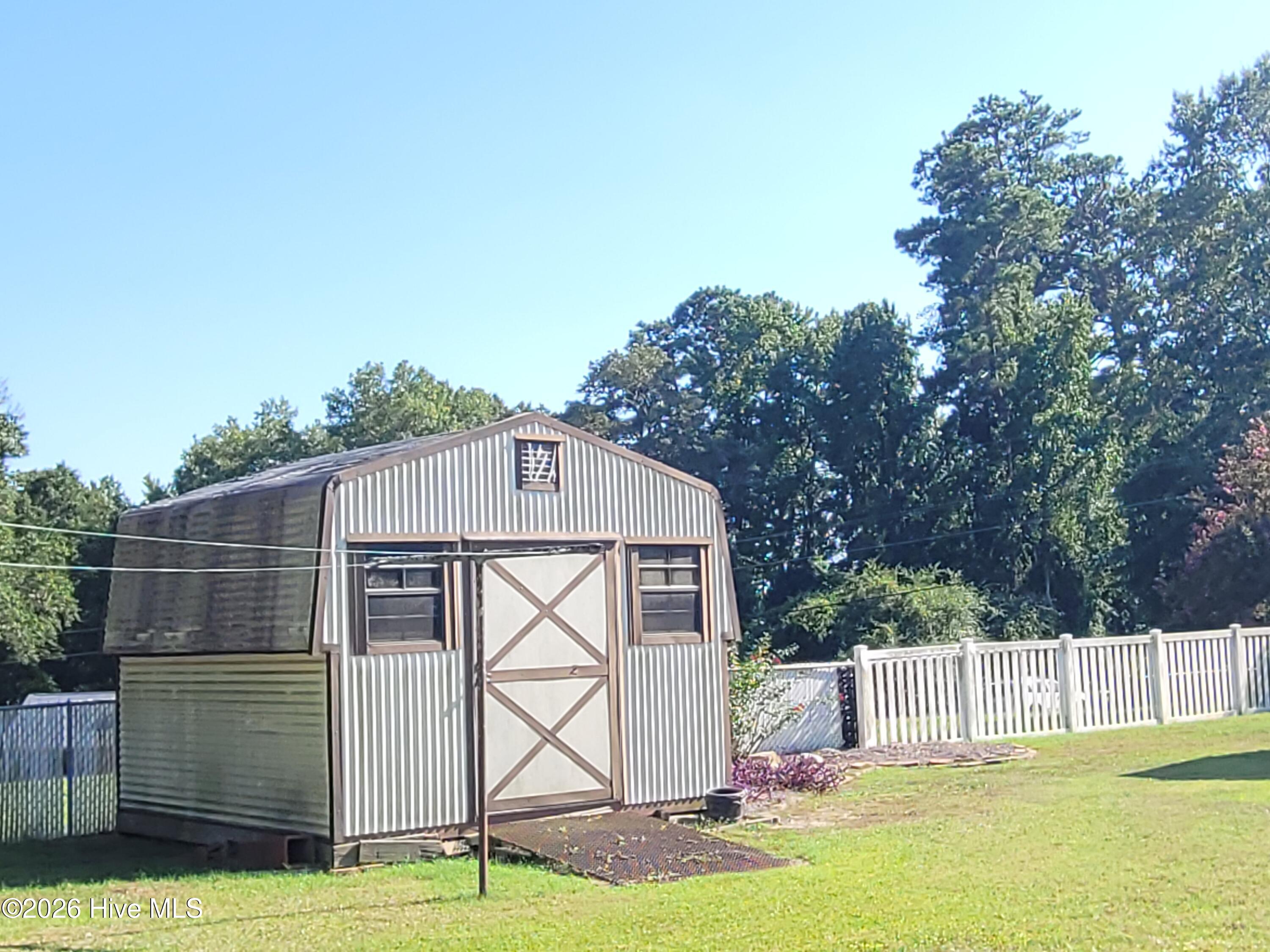 212 Westwood Drive Property Photo 12
