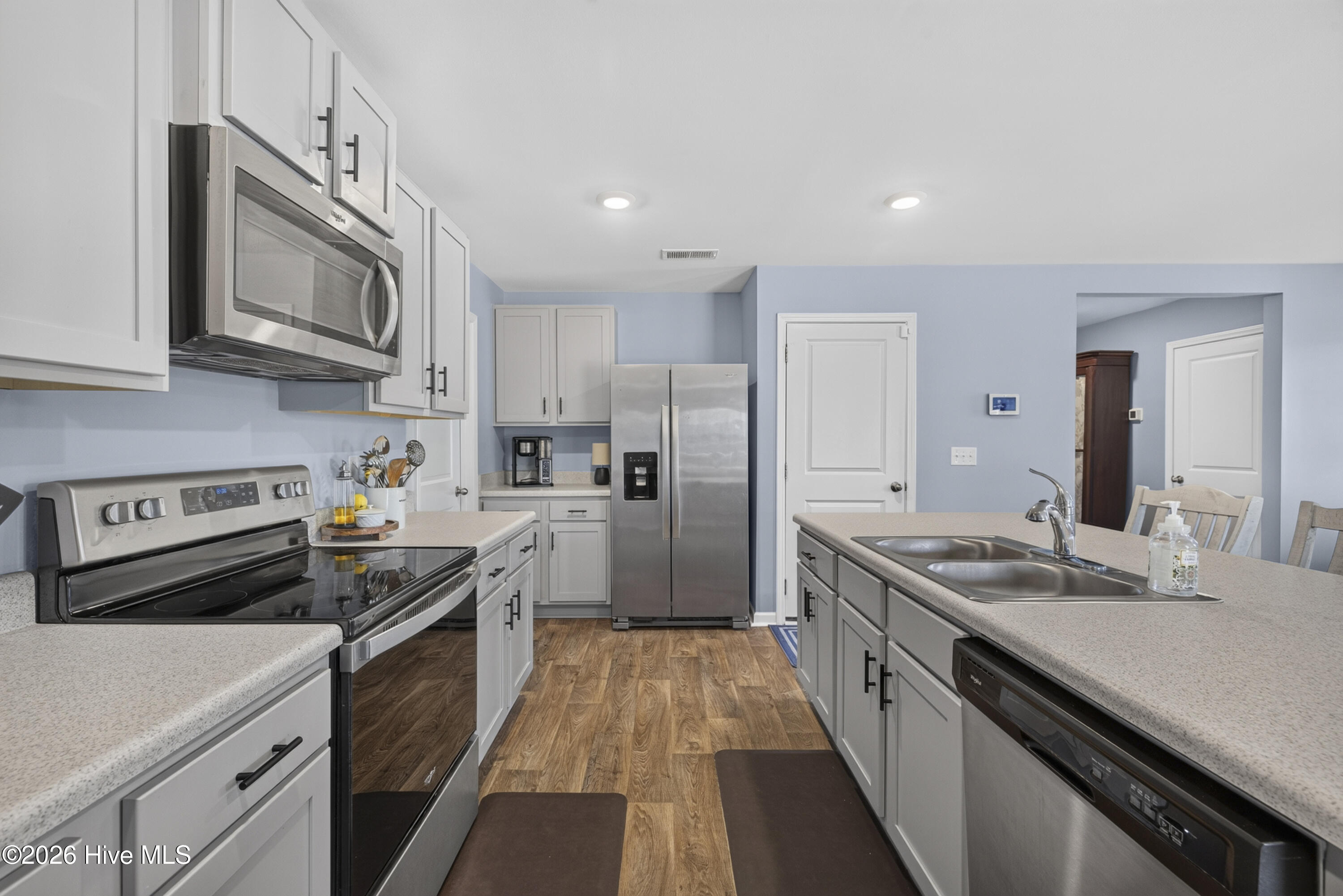 10 Evian Court Property Photo 15