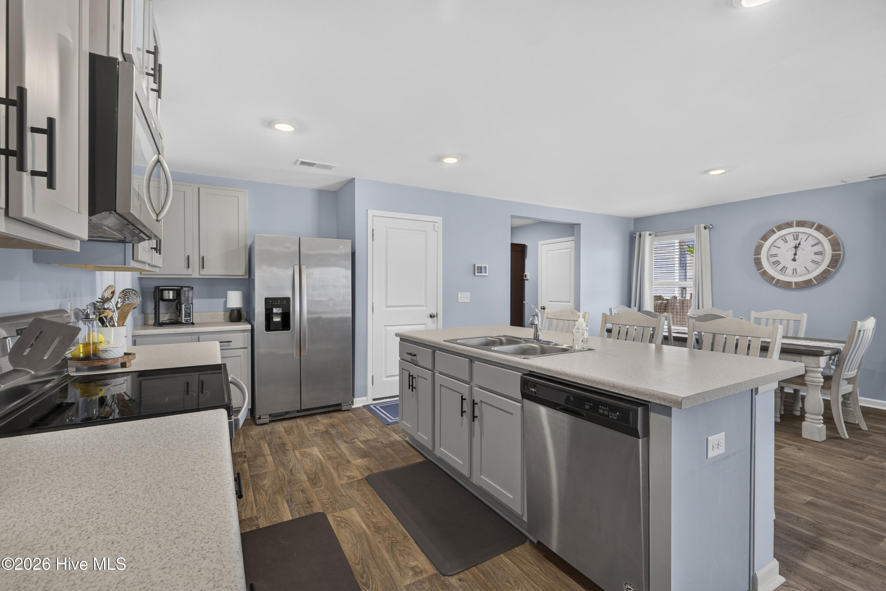 10 Evian Court Property Photo 16