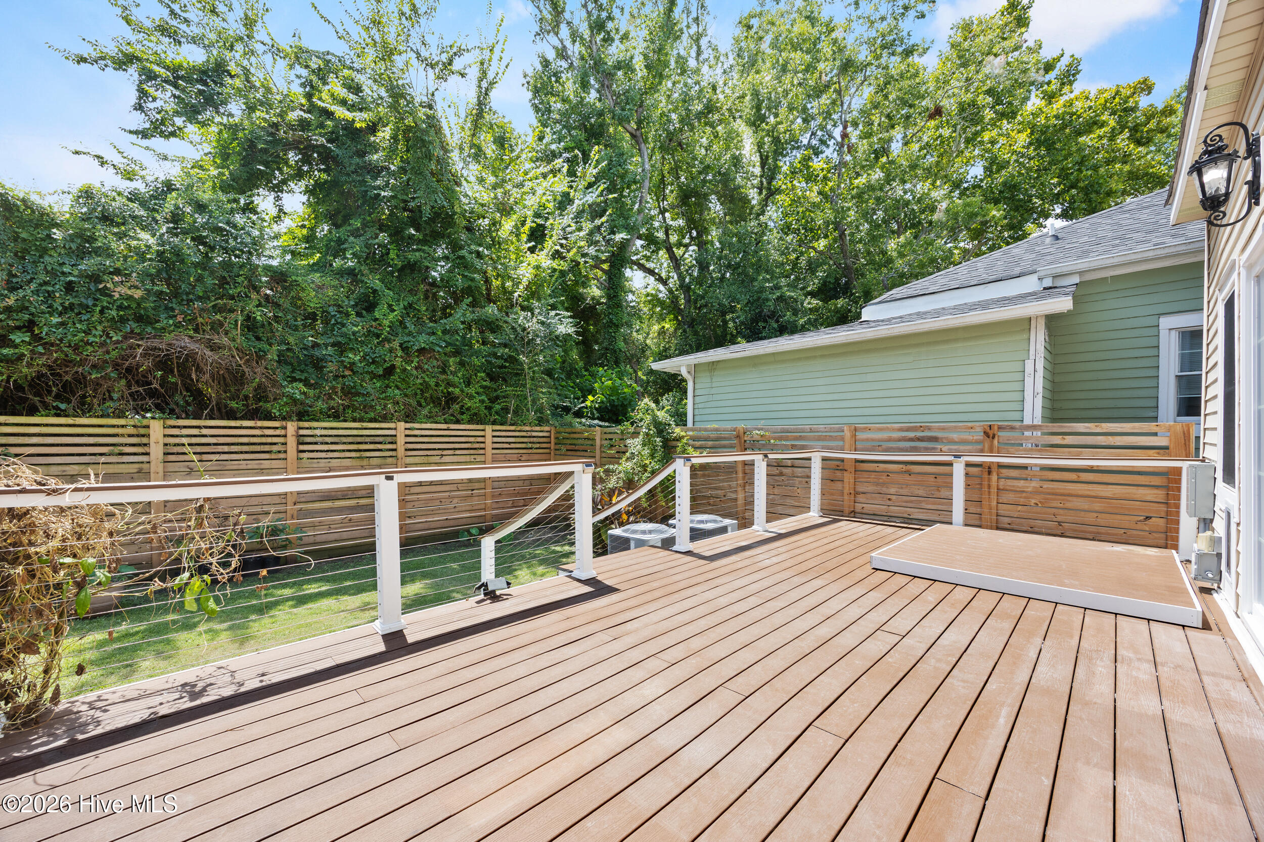 1416 Dock Street Property Photo 8