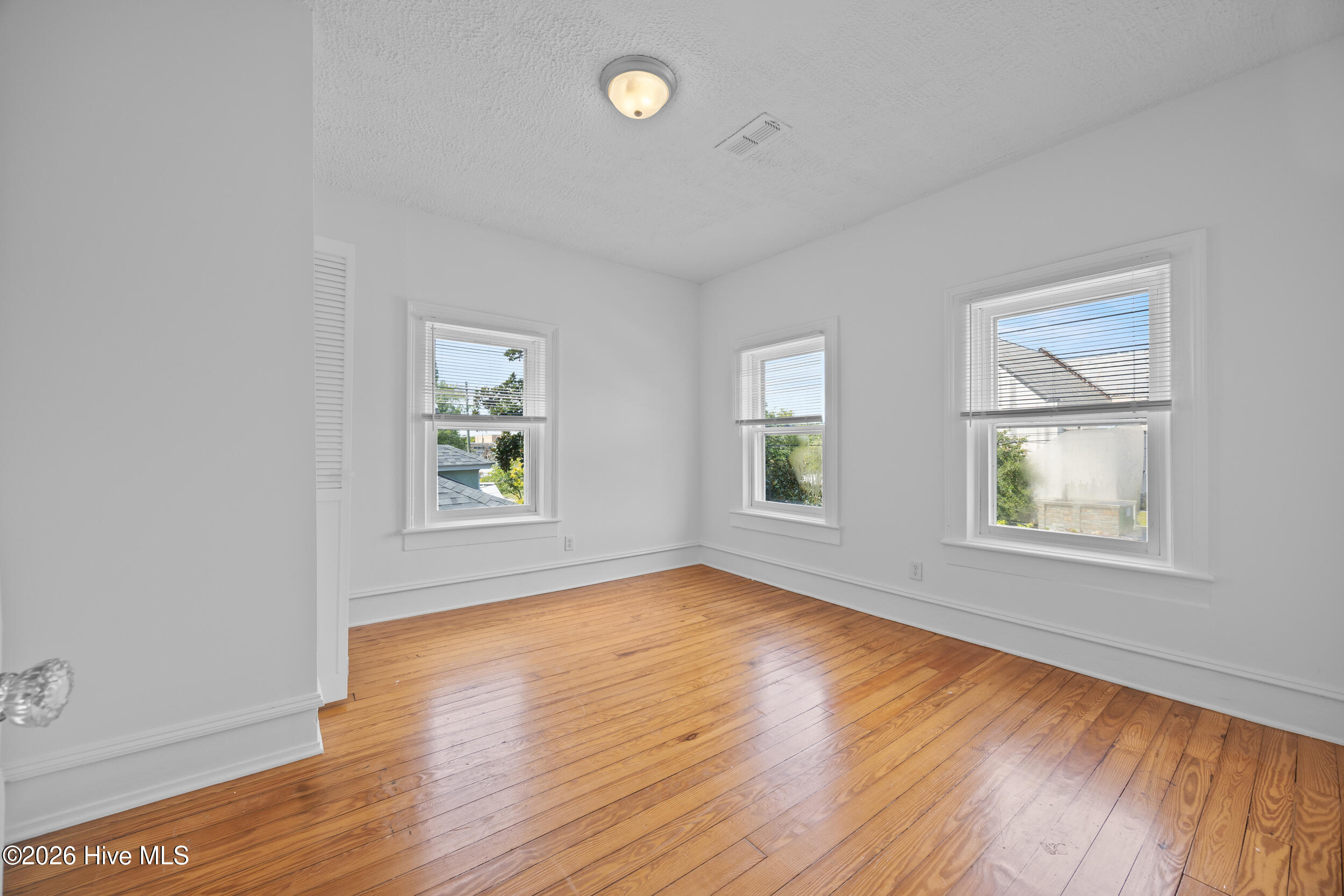 1416 Dock Street Property Photo 37