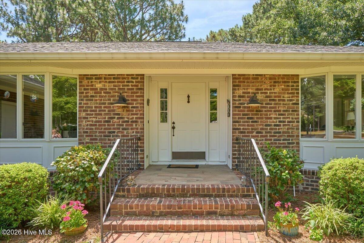 154 Pine Lake Drive Property Photo 5
