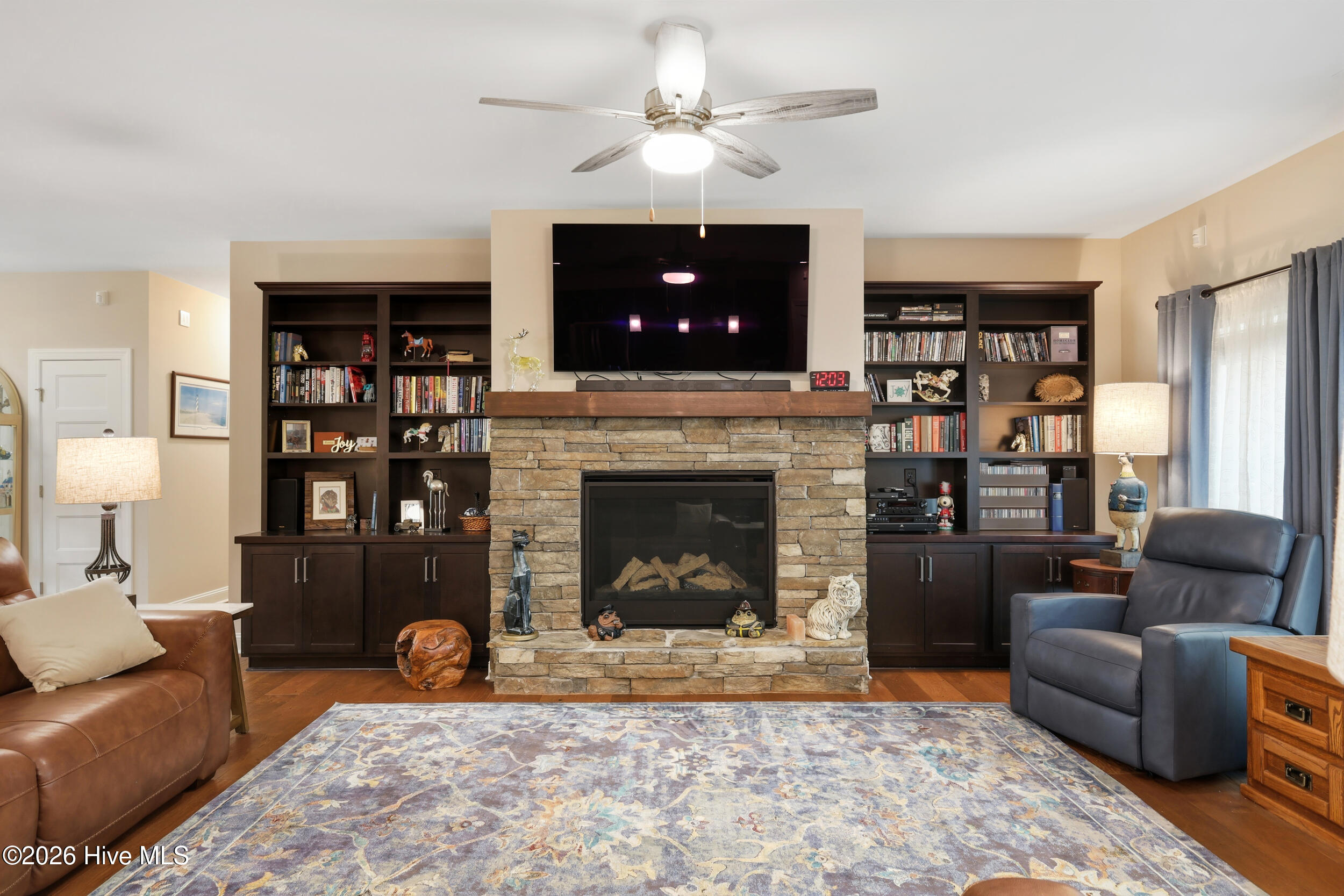 1812 Harbour Edge Lane Sw Property Photo 10