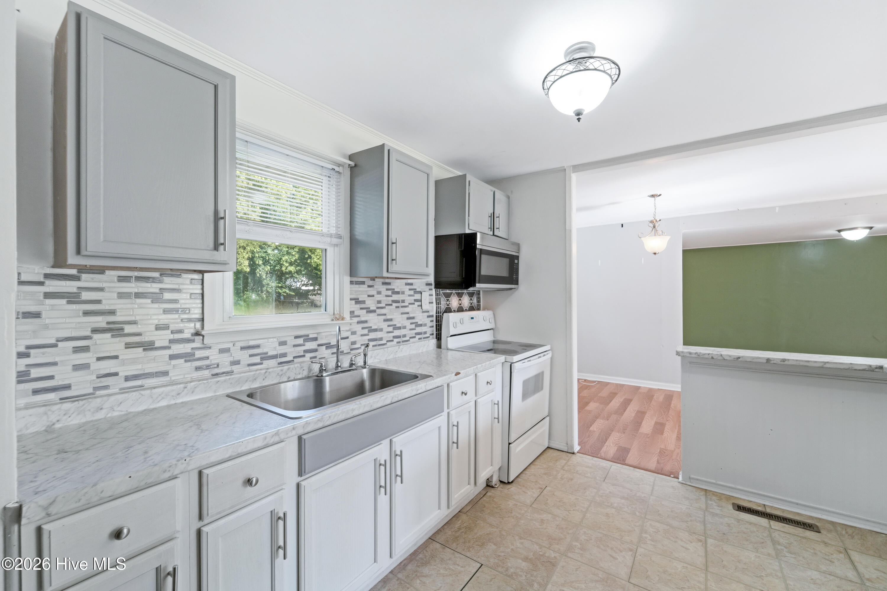 613 Elm Street Property Photo 12