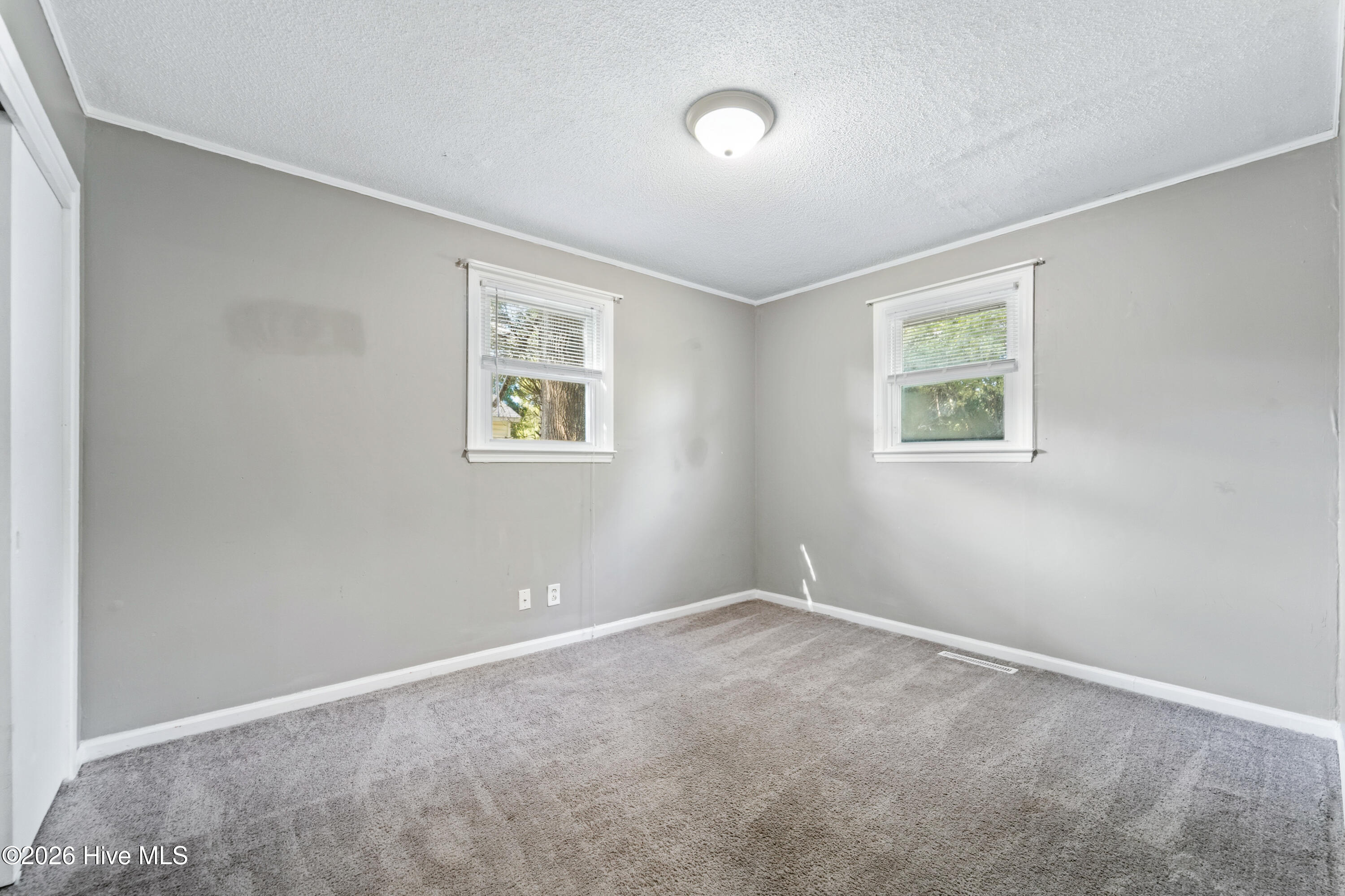 613 Elm Street Property Photo 20
