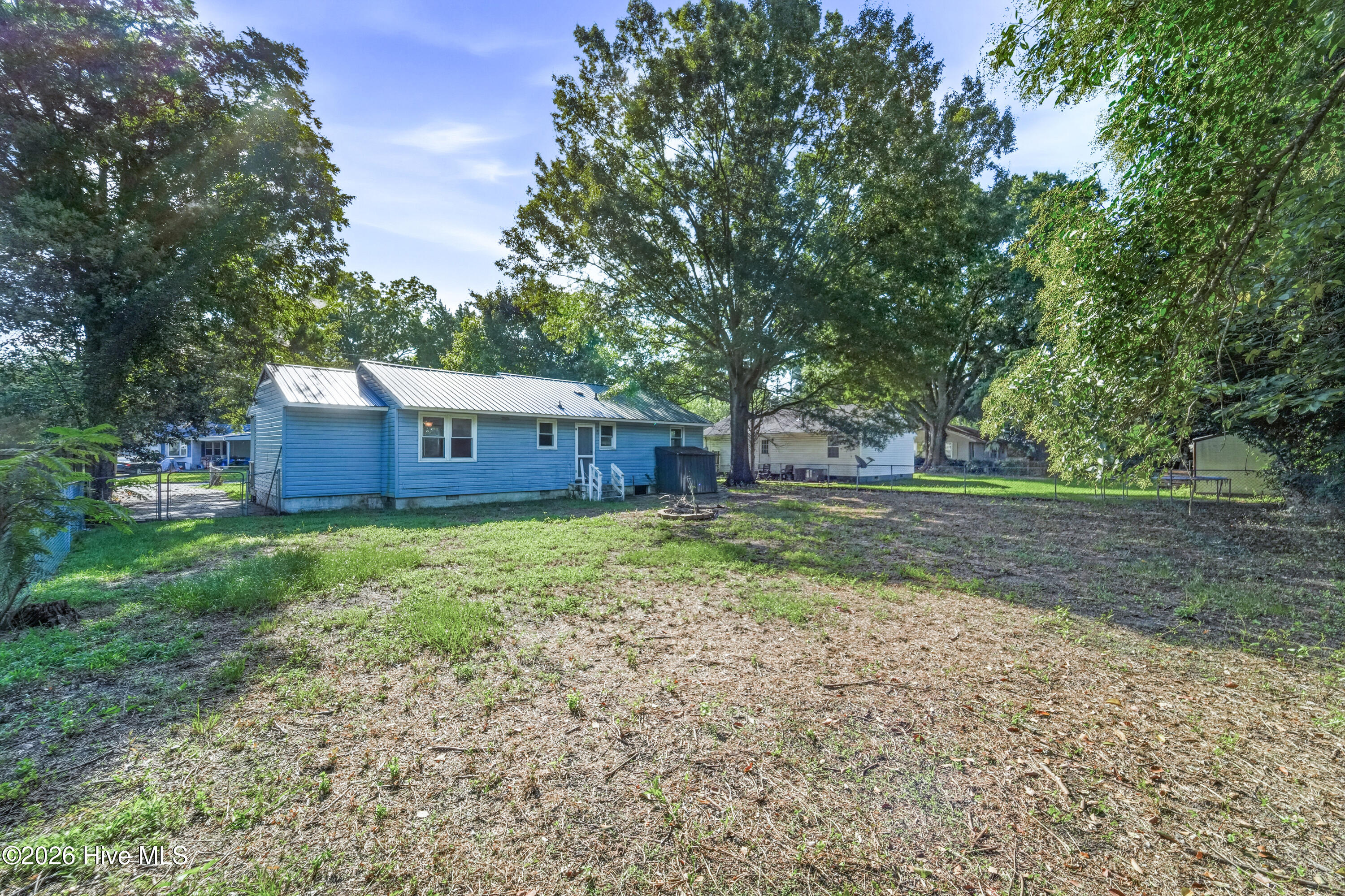 613 Elm Street Property Photo 28