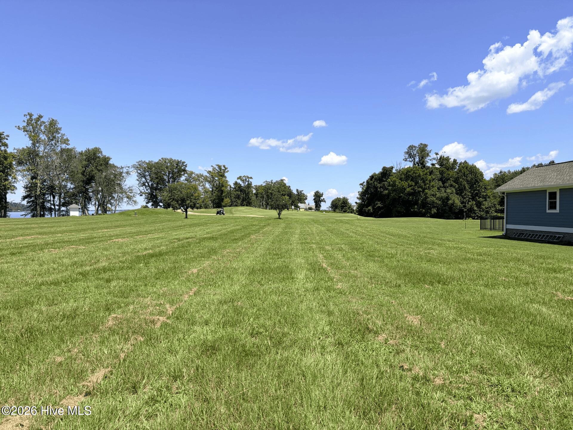 126 403 Prince Court Property Photo 2