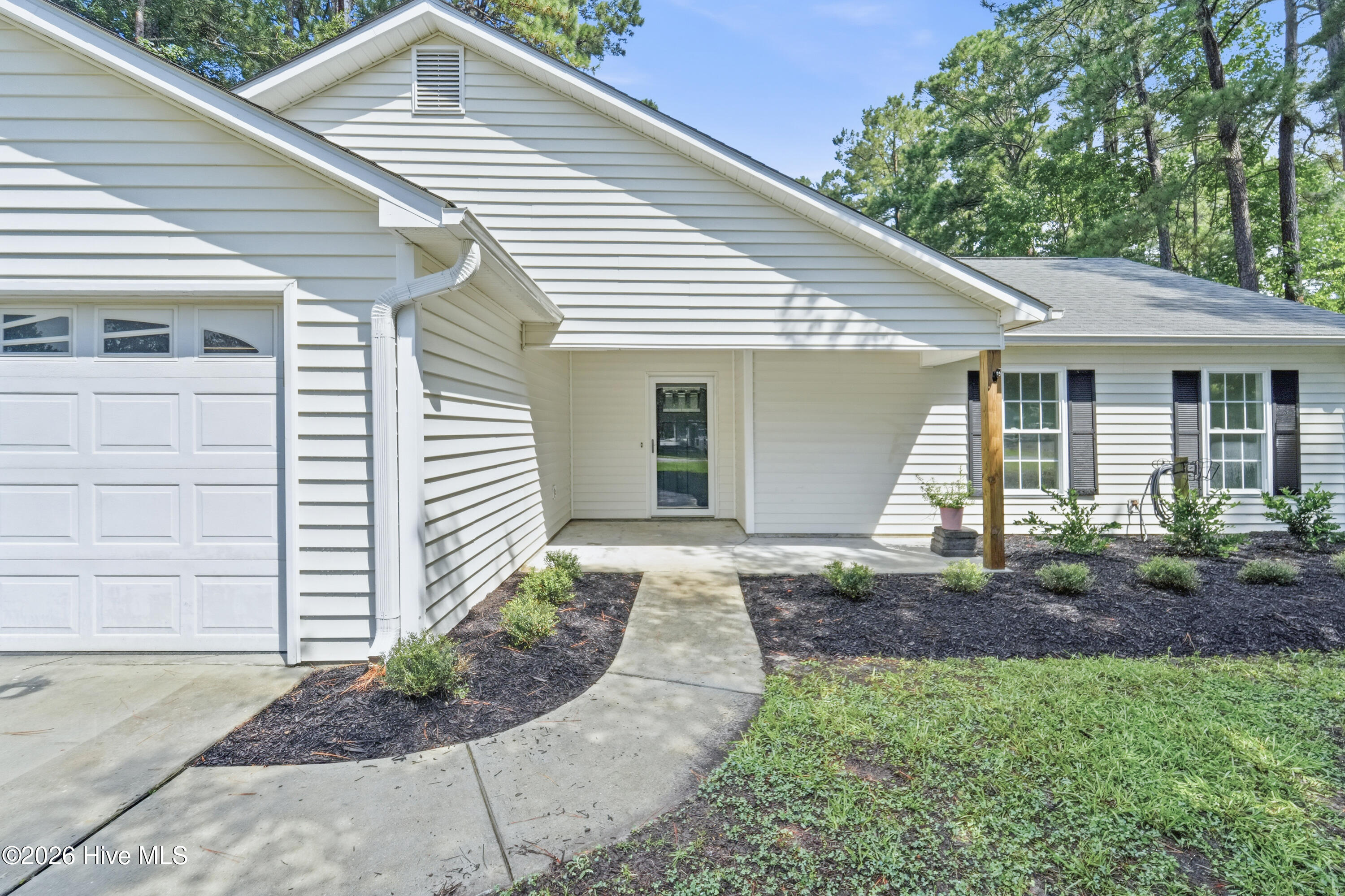108 Jacqueline Drive Property Photo 3