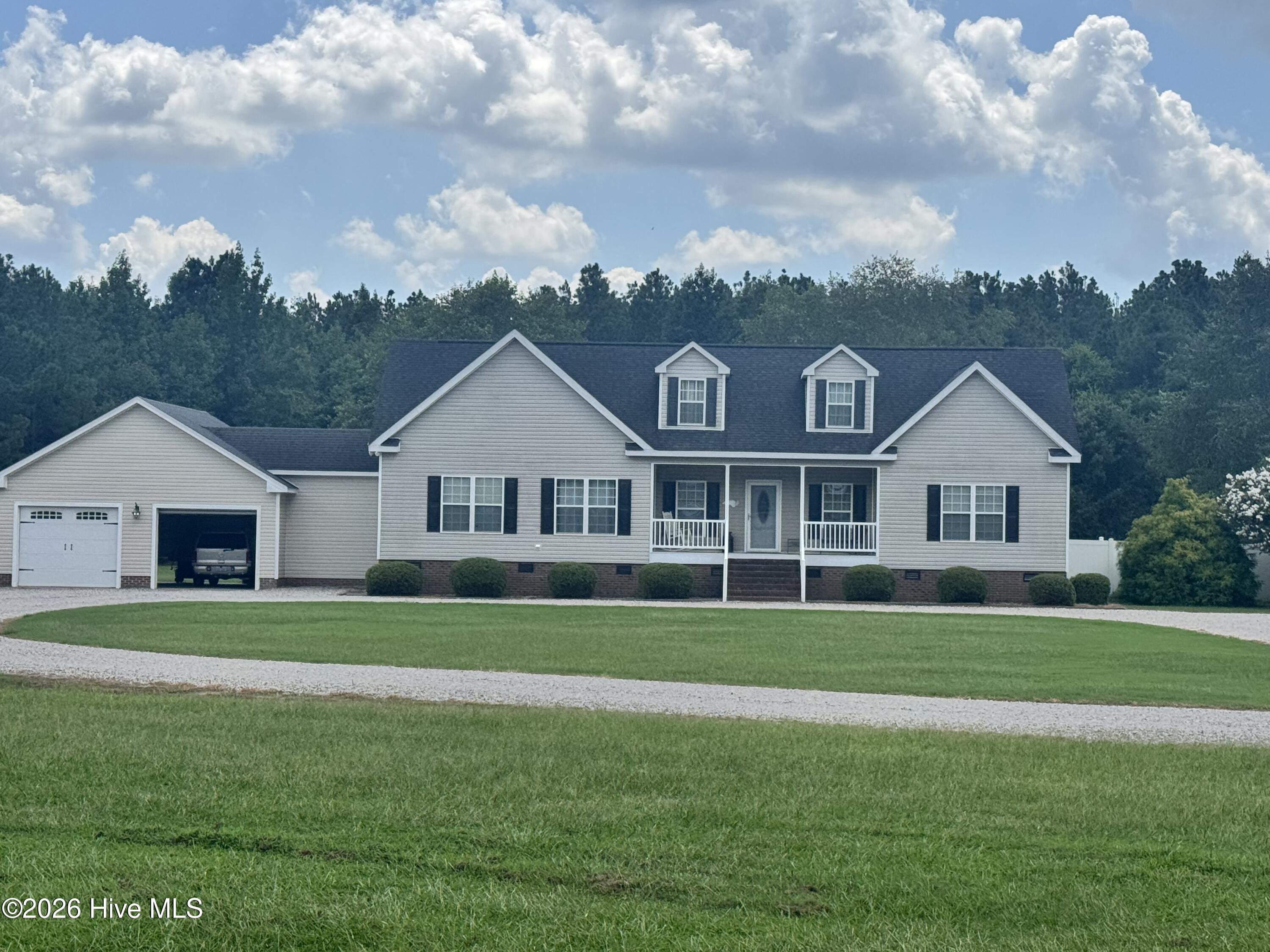 4424 Yank Road Property Photo 2